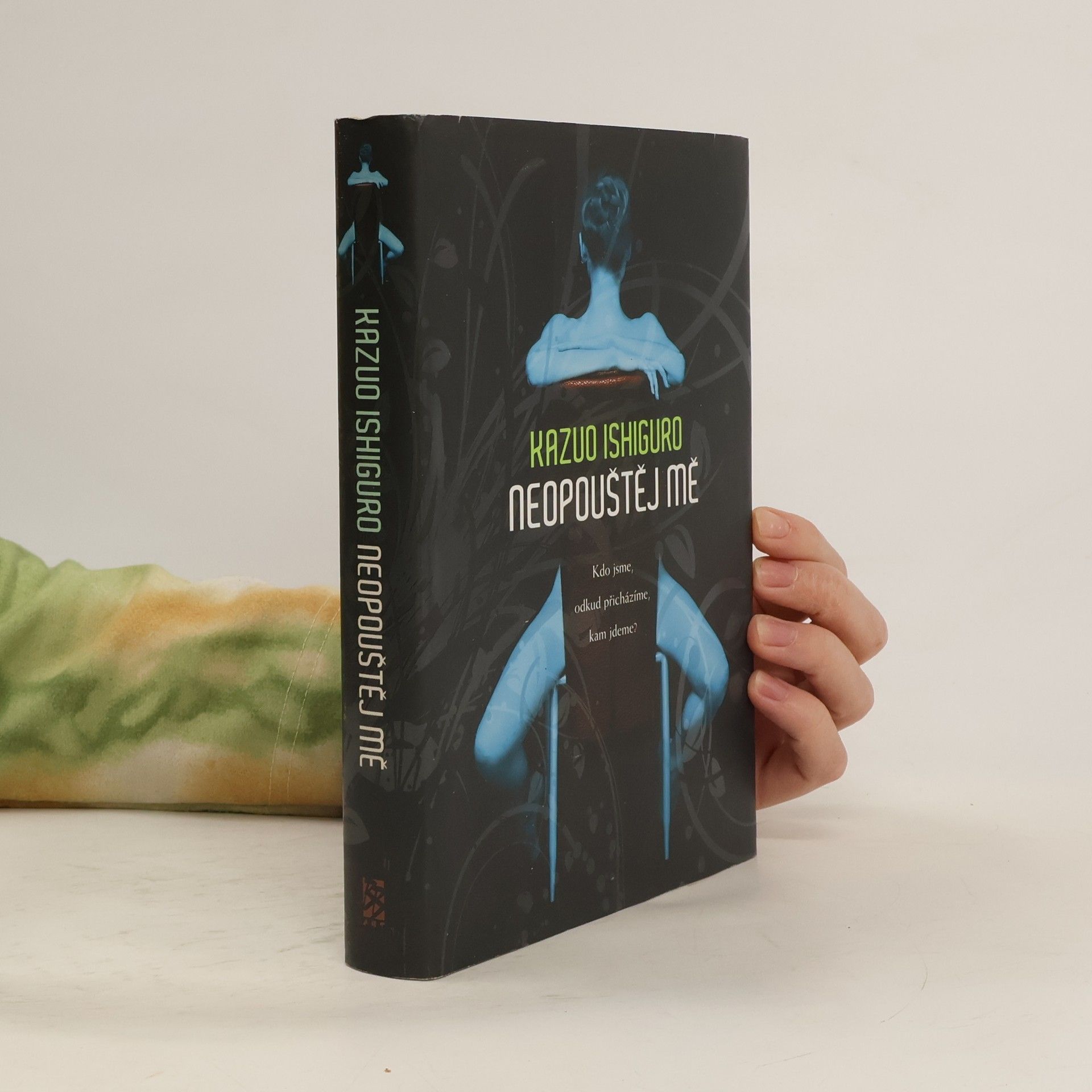 Kazuo Ishiguro Neopouštěj mě