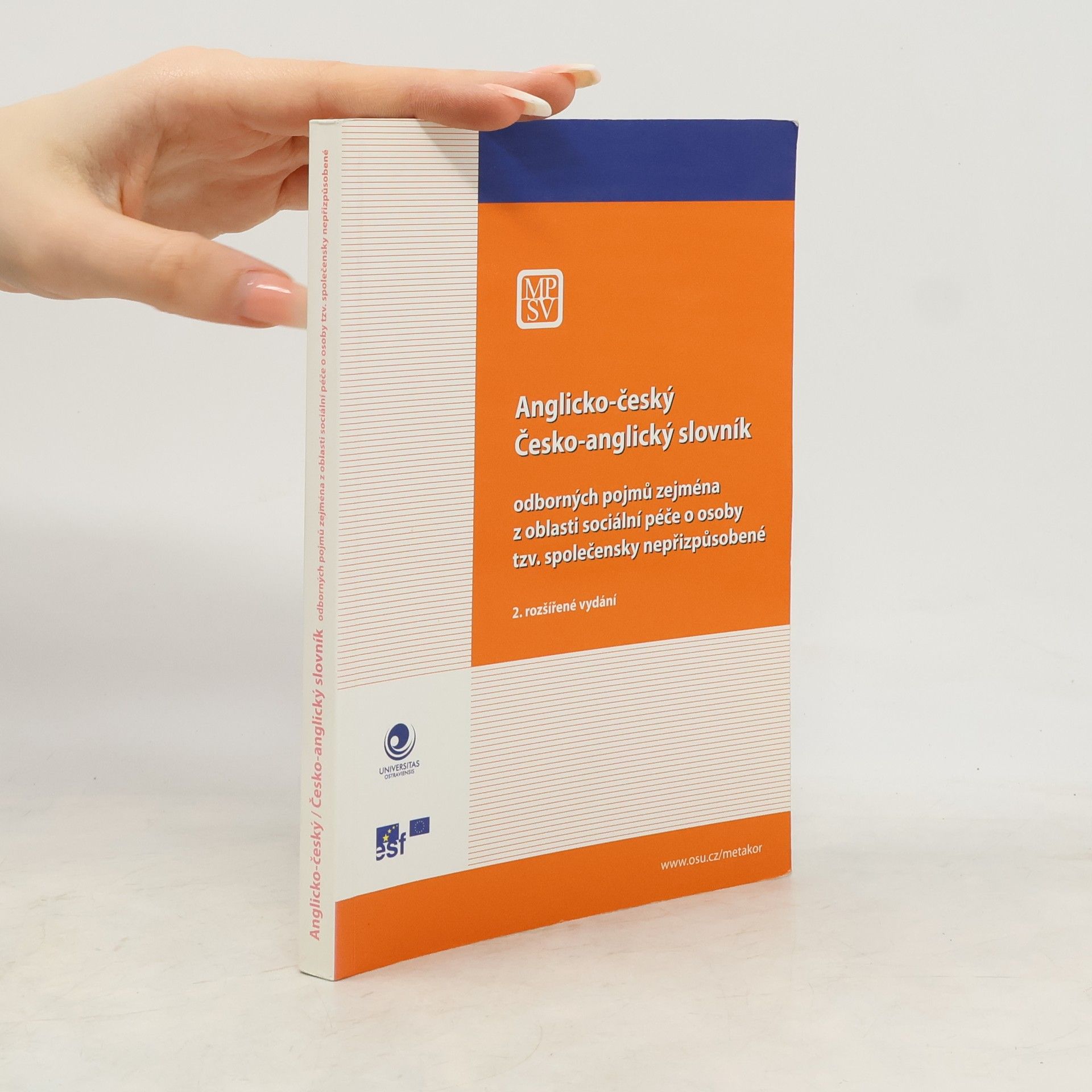 Anglicko-český, česko-anglický slovník odborných pojmů zejména z oblasti sociální péče o osoby tzv. společensky nepřizpůsobené