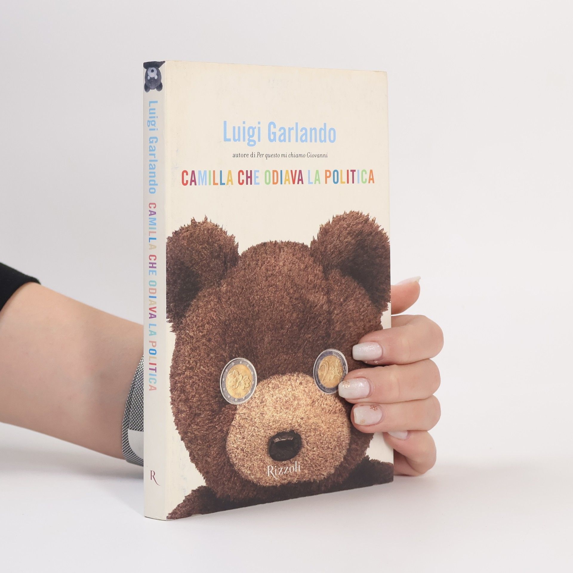 Luigi Garlando Camilla che odiava la politica