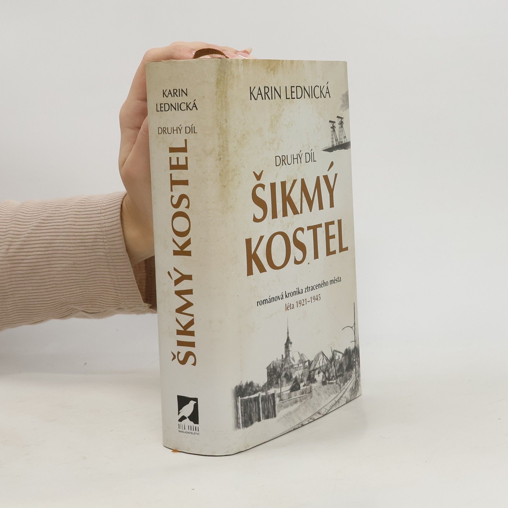 Karin Lednická Šikmý kostel 2