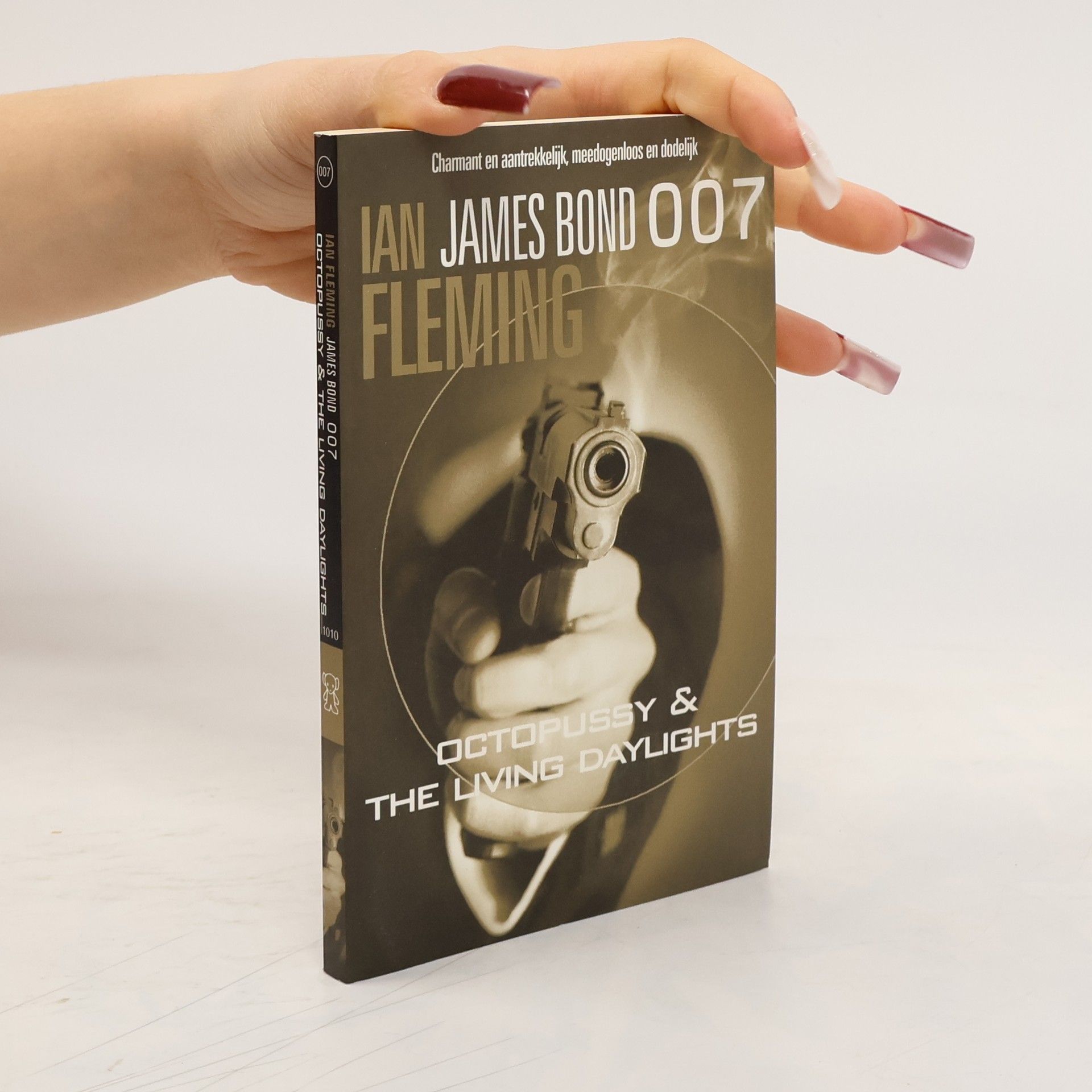 Ian Fleming Octopussy & The Living Daylights