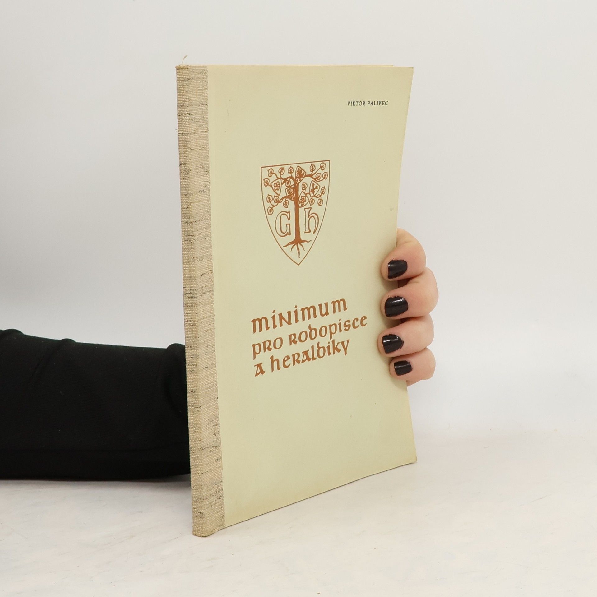 Viktor Palivec Minimum pro rodopisce a heraldiky