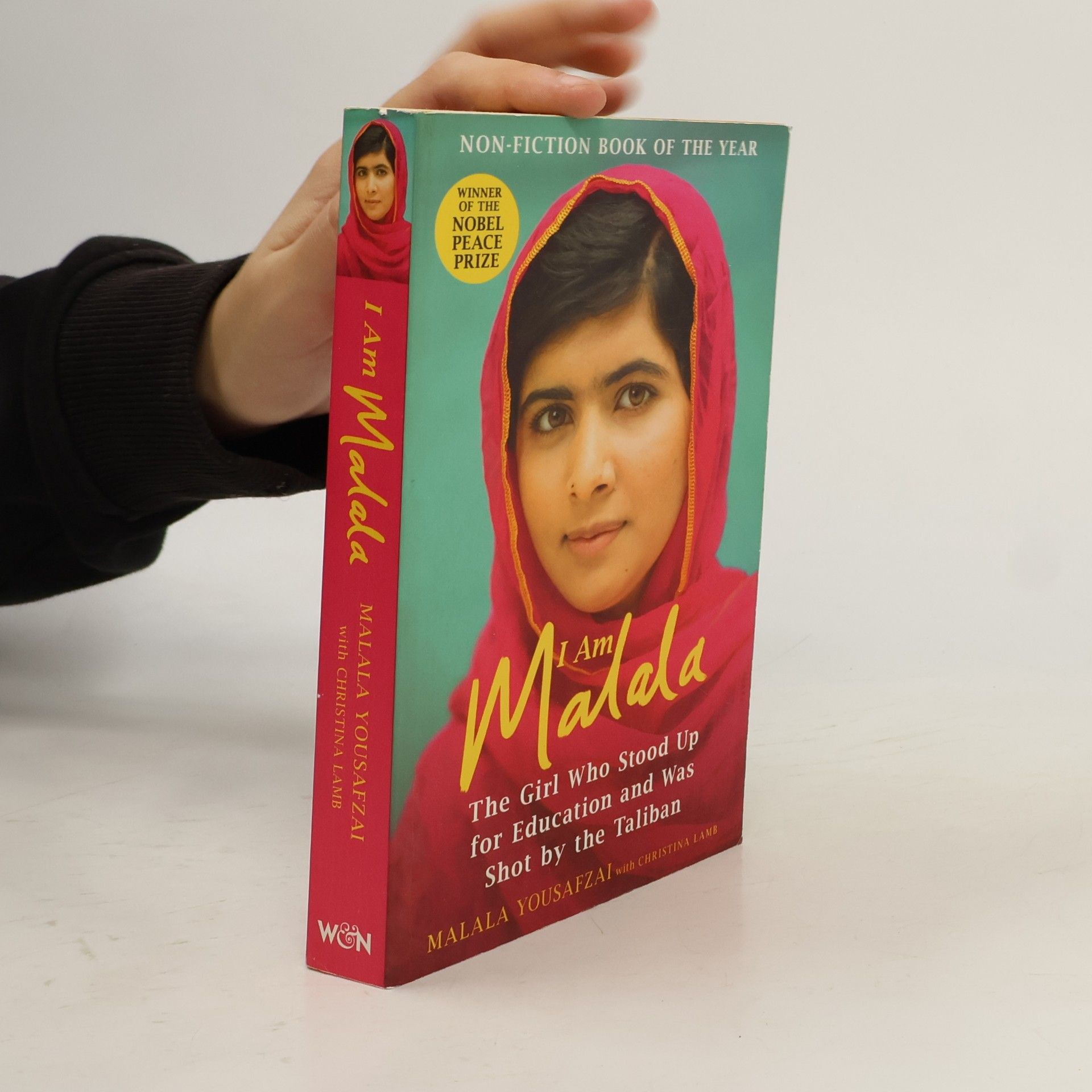 Malala Yousafzai I am Malala : the girl who stood up for education and was shot by the Taliban