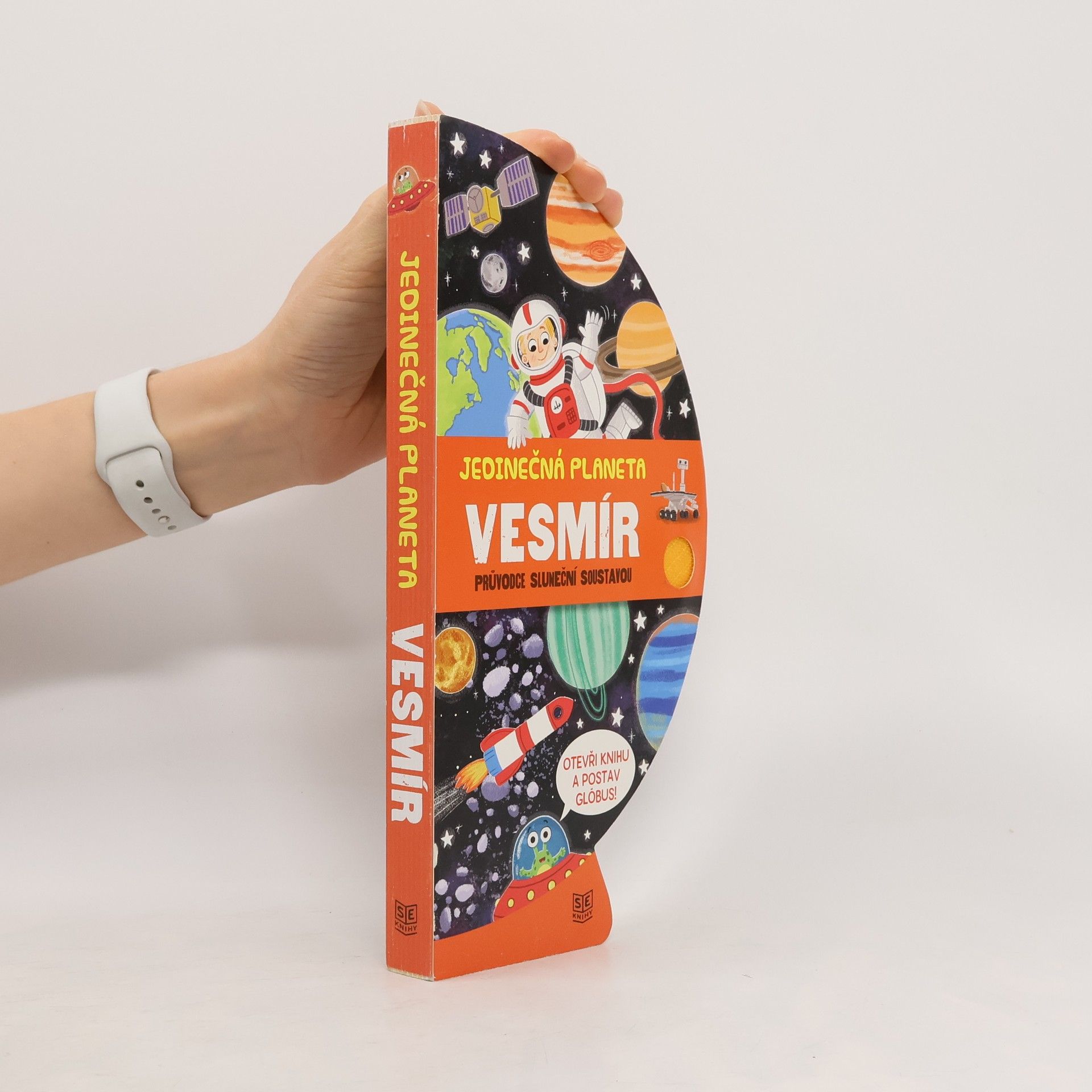 Kolektiv autorů Jedinečná planeta - Vesmír / Rozkládací kniha s pevnými listy ve tvaru globusu