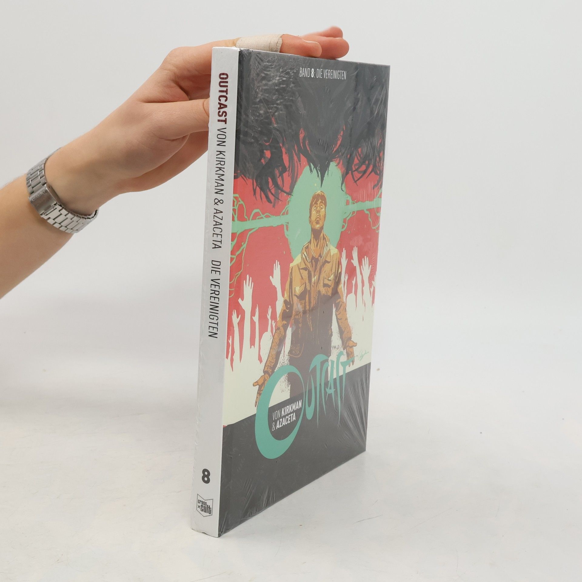 Robert Kirkman Outcast 8