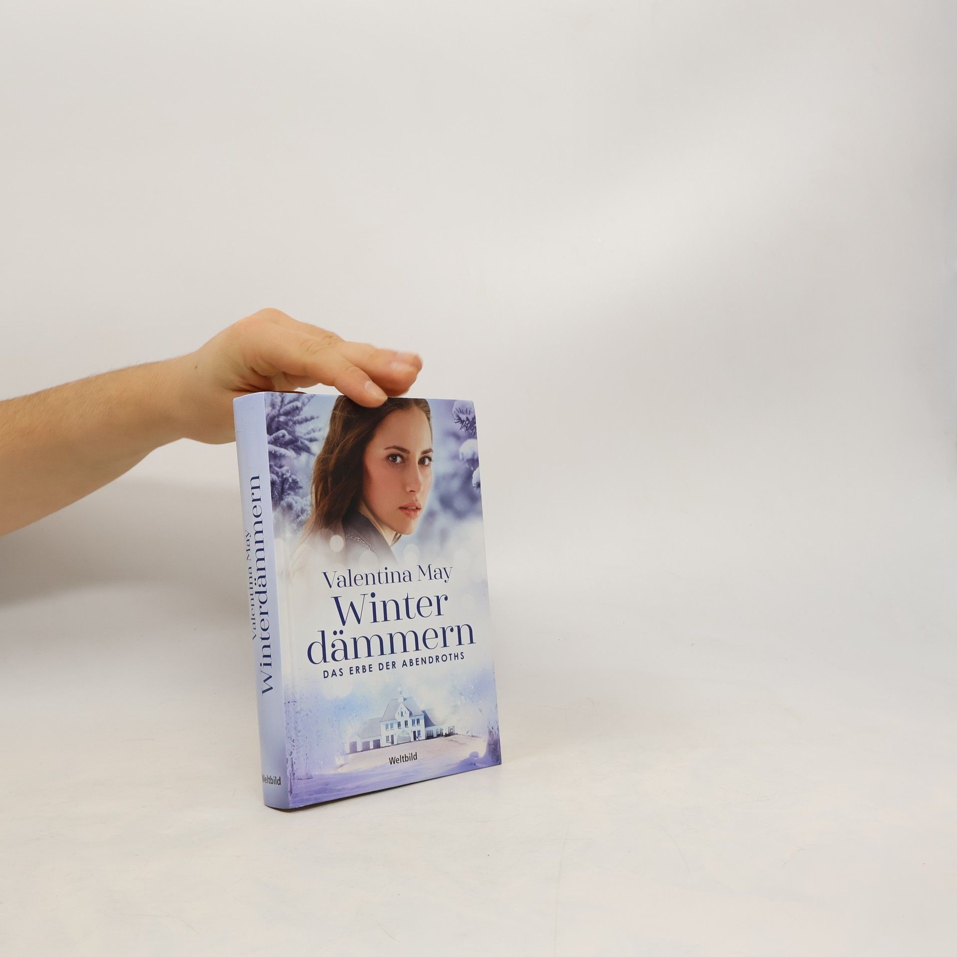 Valentina May Winterdämmern