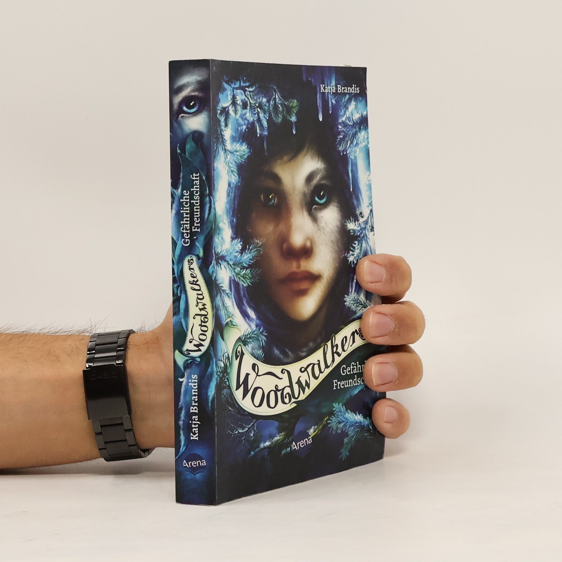 Katja Brandis Woodwalkers (2). Gefährliche Freundschaft