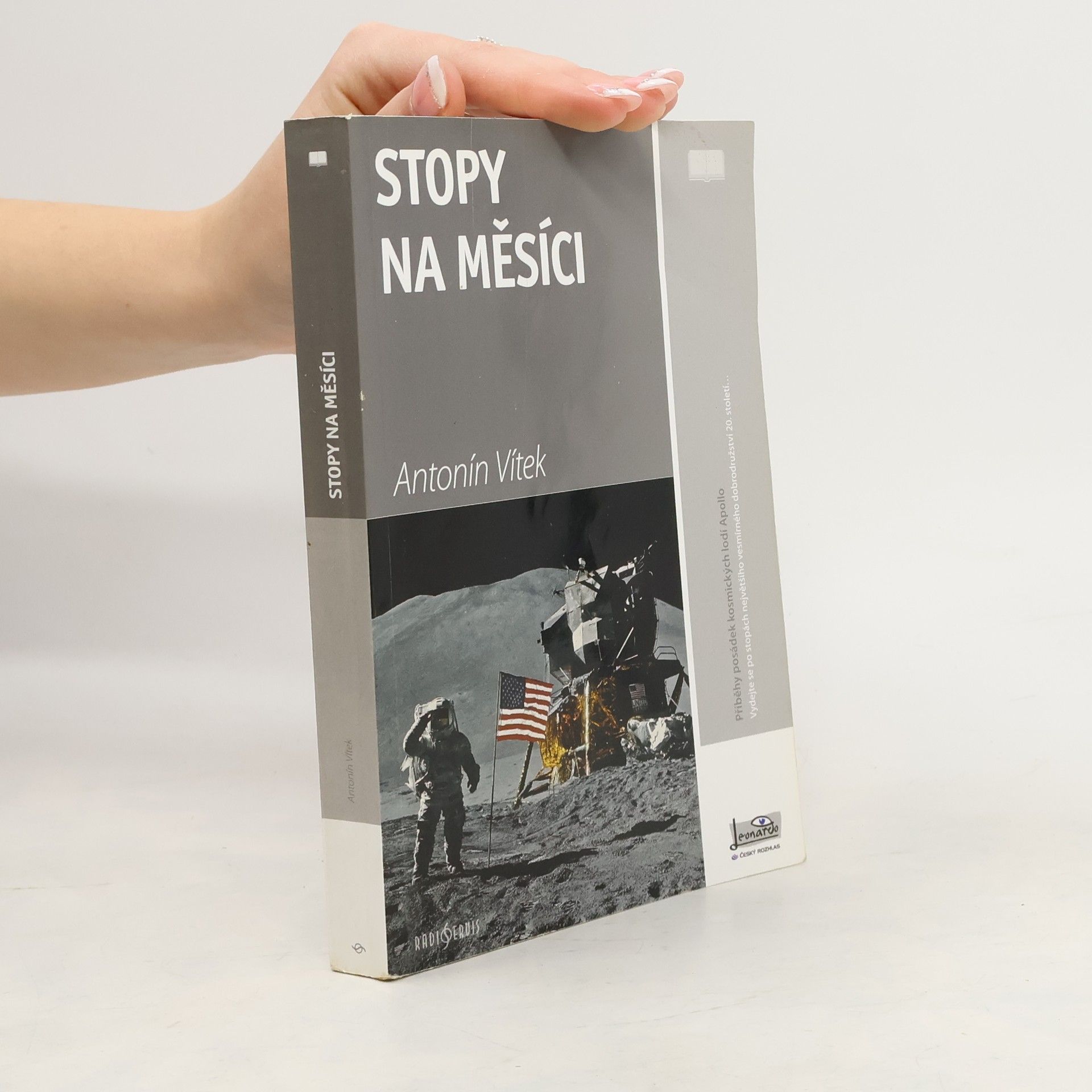 Antonín Vítek Stopy na Měsíci