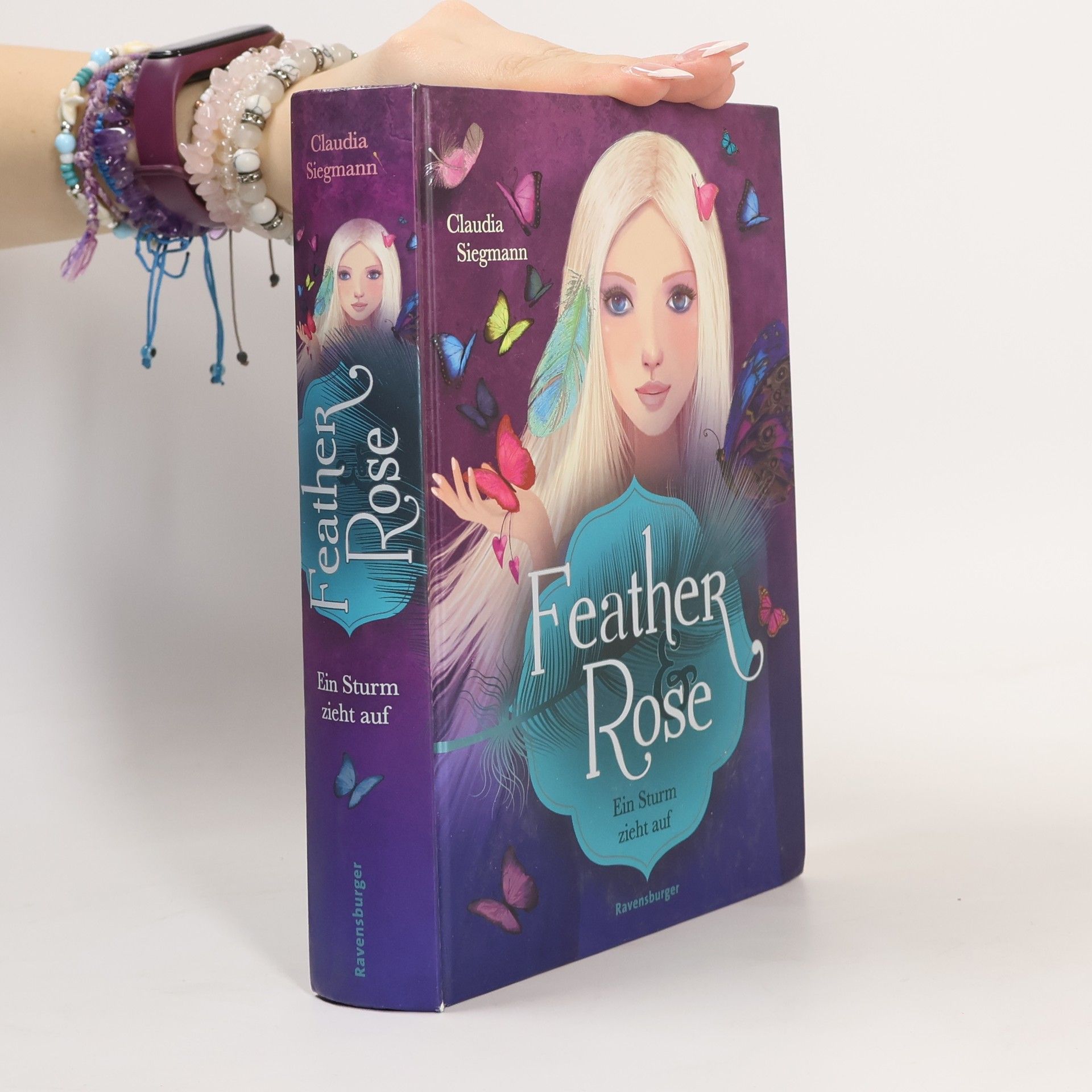 Feather & Rose. Ein Sturm zieht auf