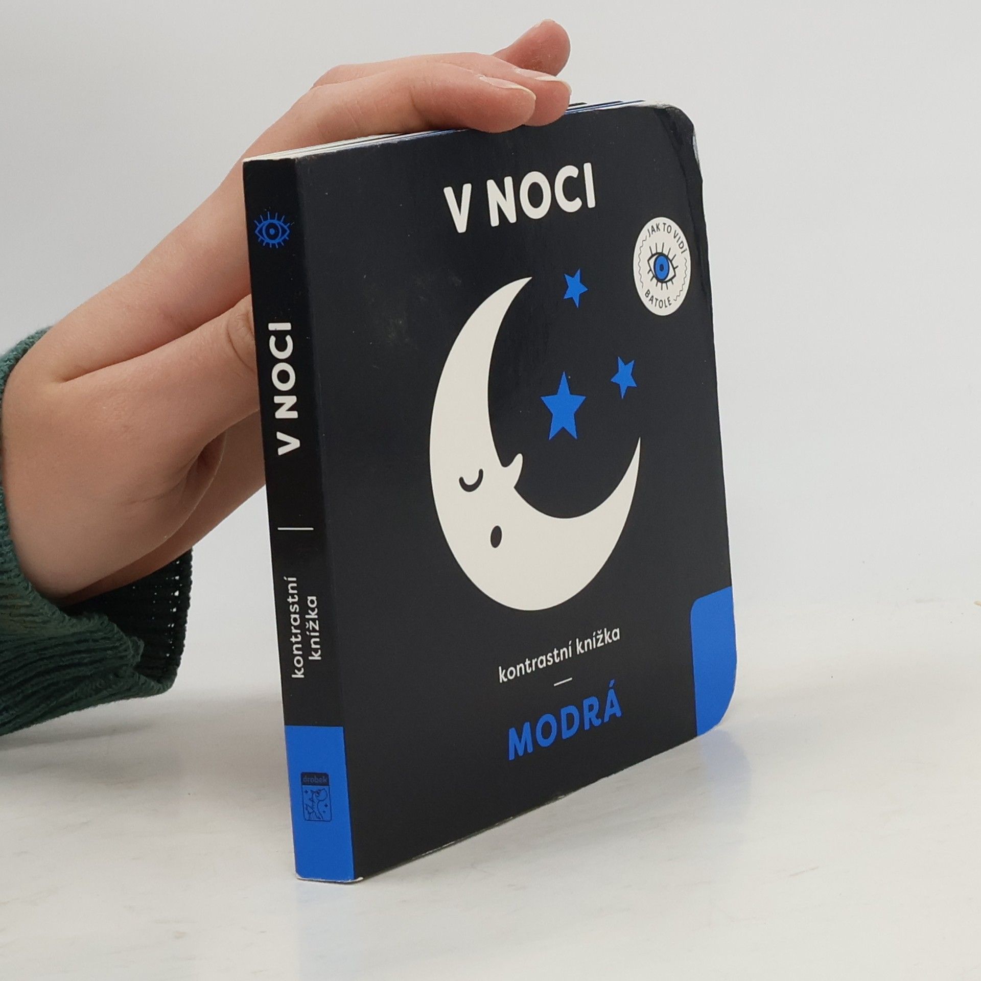 Anna Paszkiewicz Modrá V noci