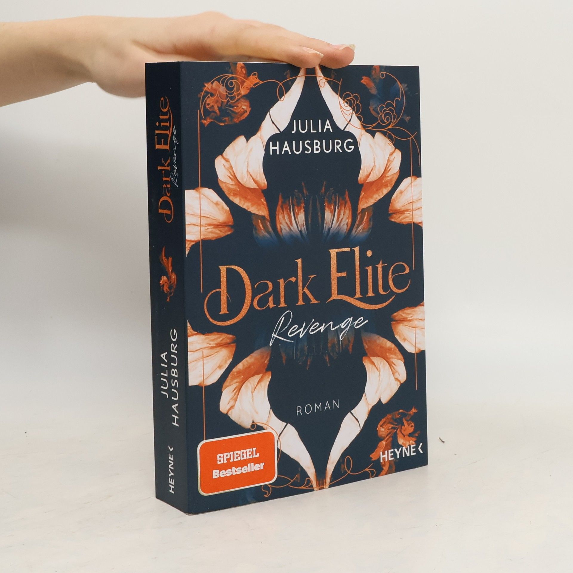 Julia Hausburg Dark Elite – Revenge