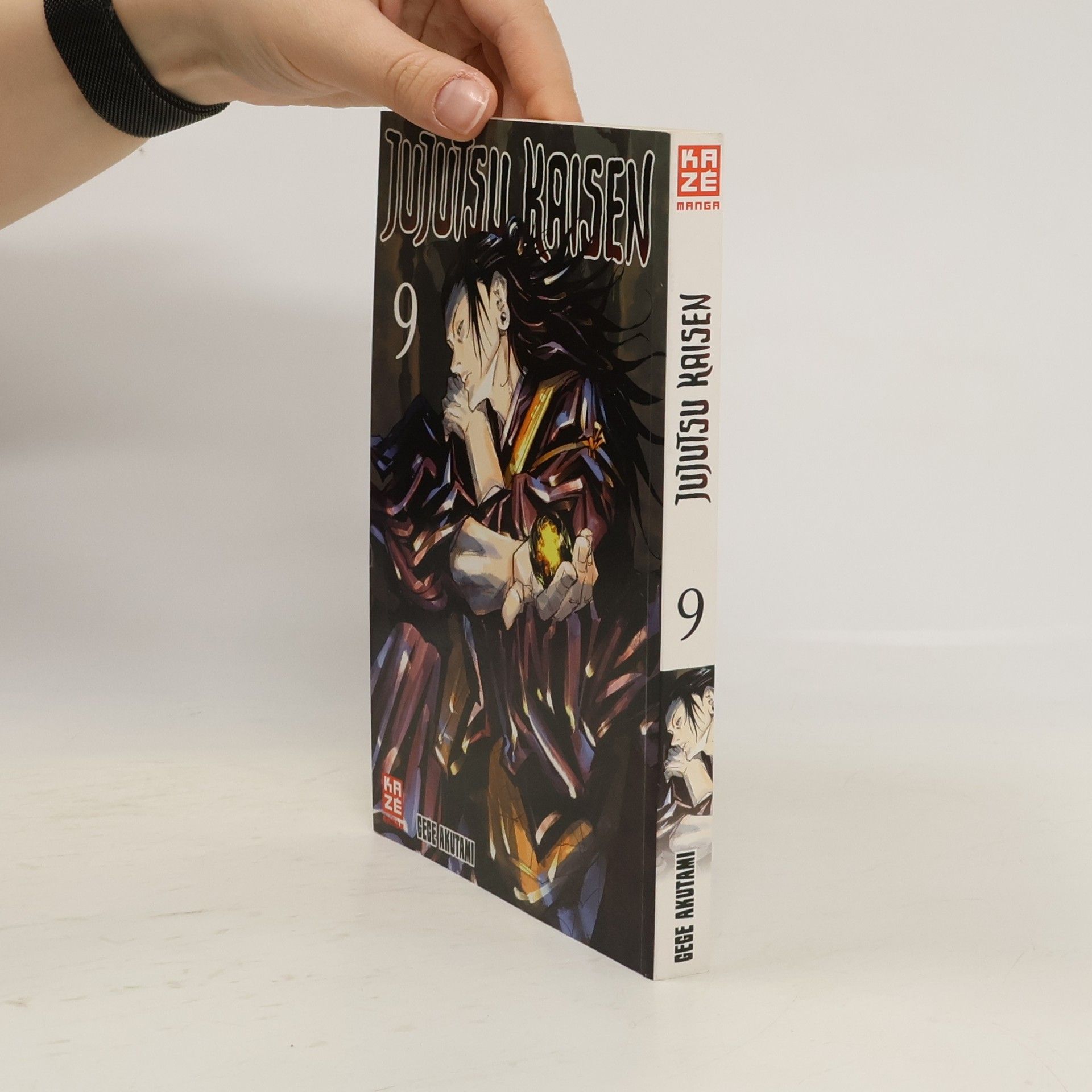 Gege Akutami Jujutsu Kaisen: 9