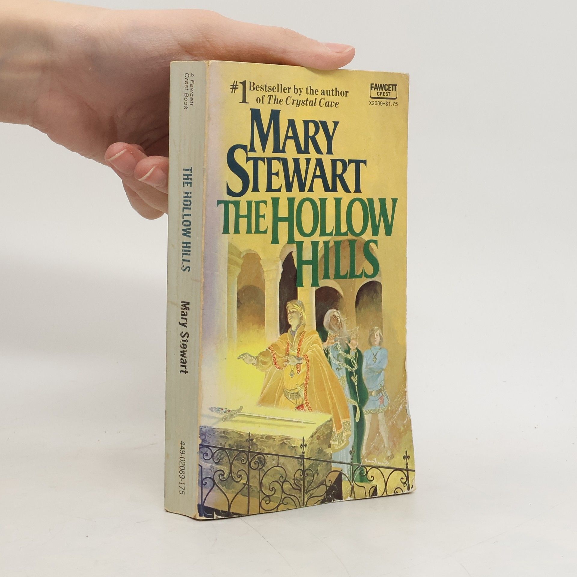 Mary Stewart The Hollow Hills