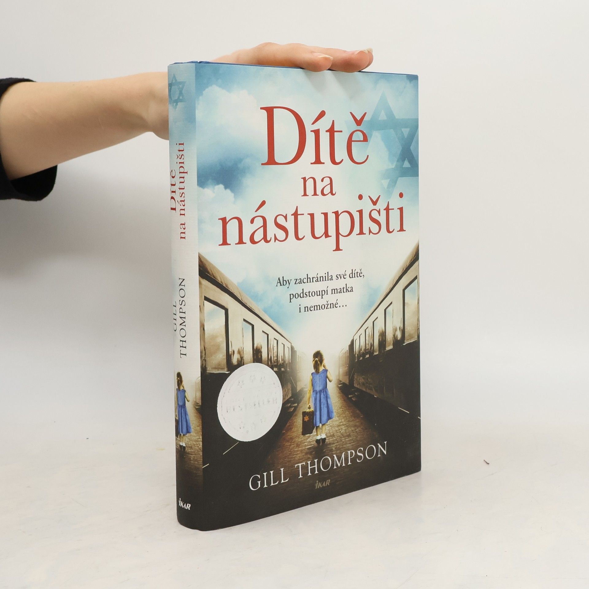 Dítě na nástupišti