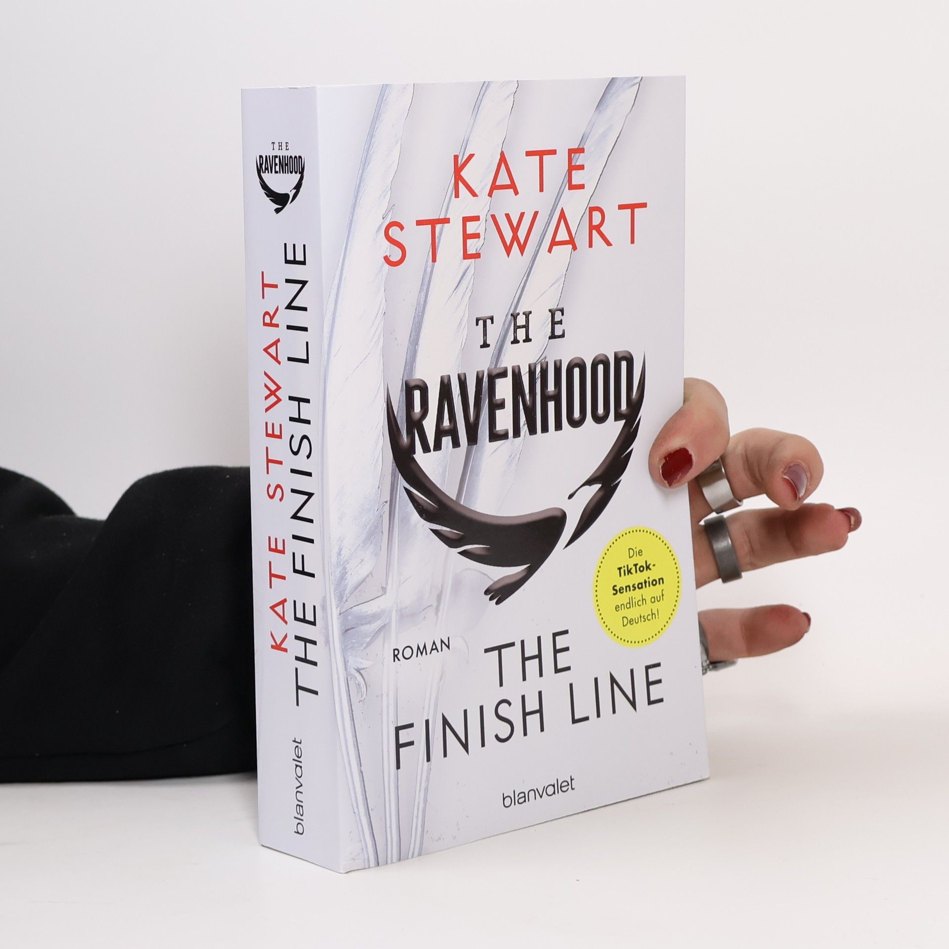 Kate Stewart The Ravenhood - The Finish Line