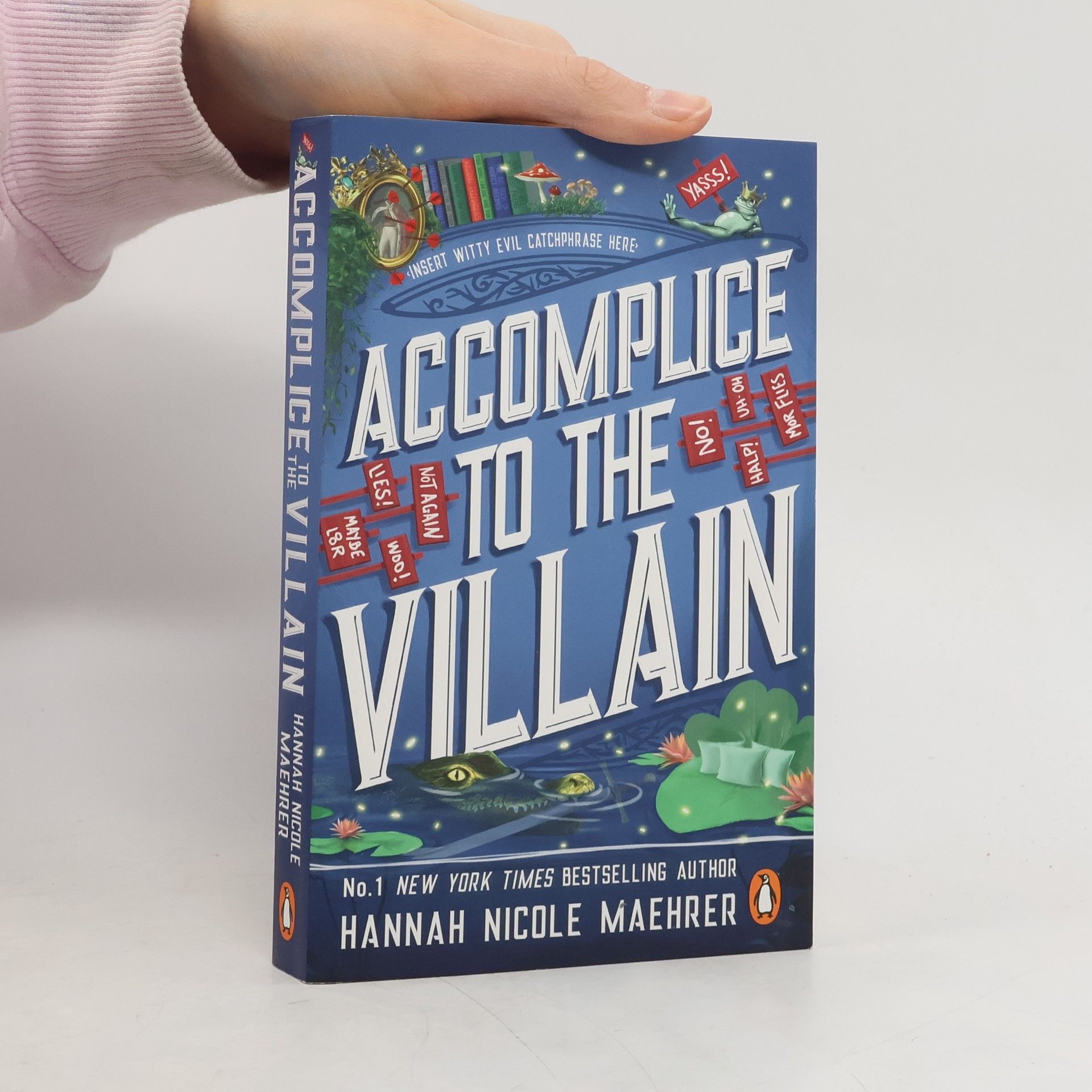 Assistant to the Villain Book 3