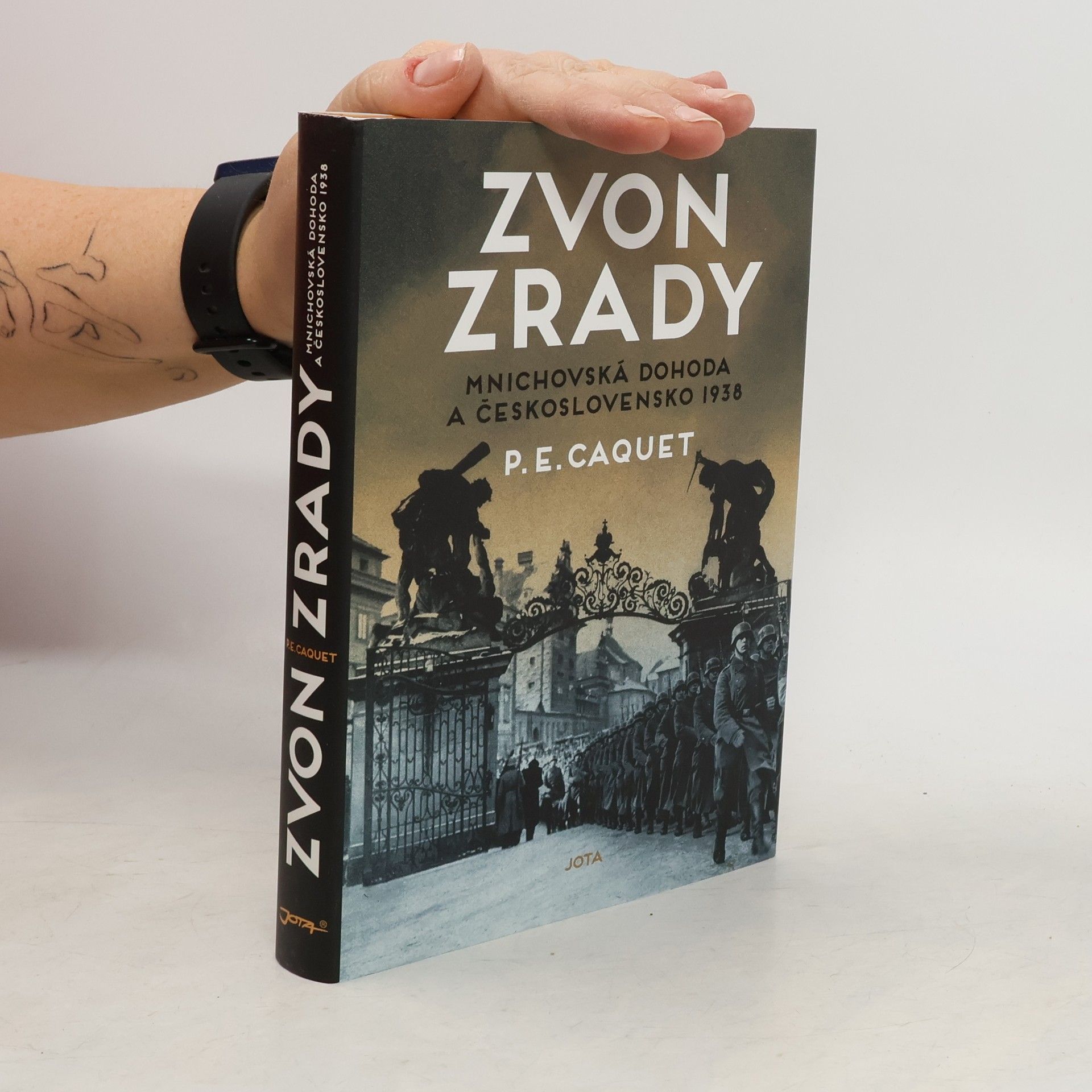 P. E. Caquet Zvon zrady