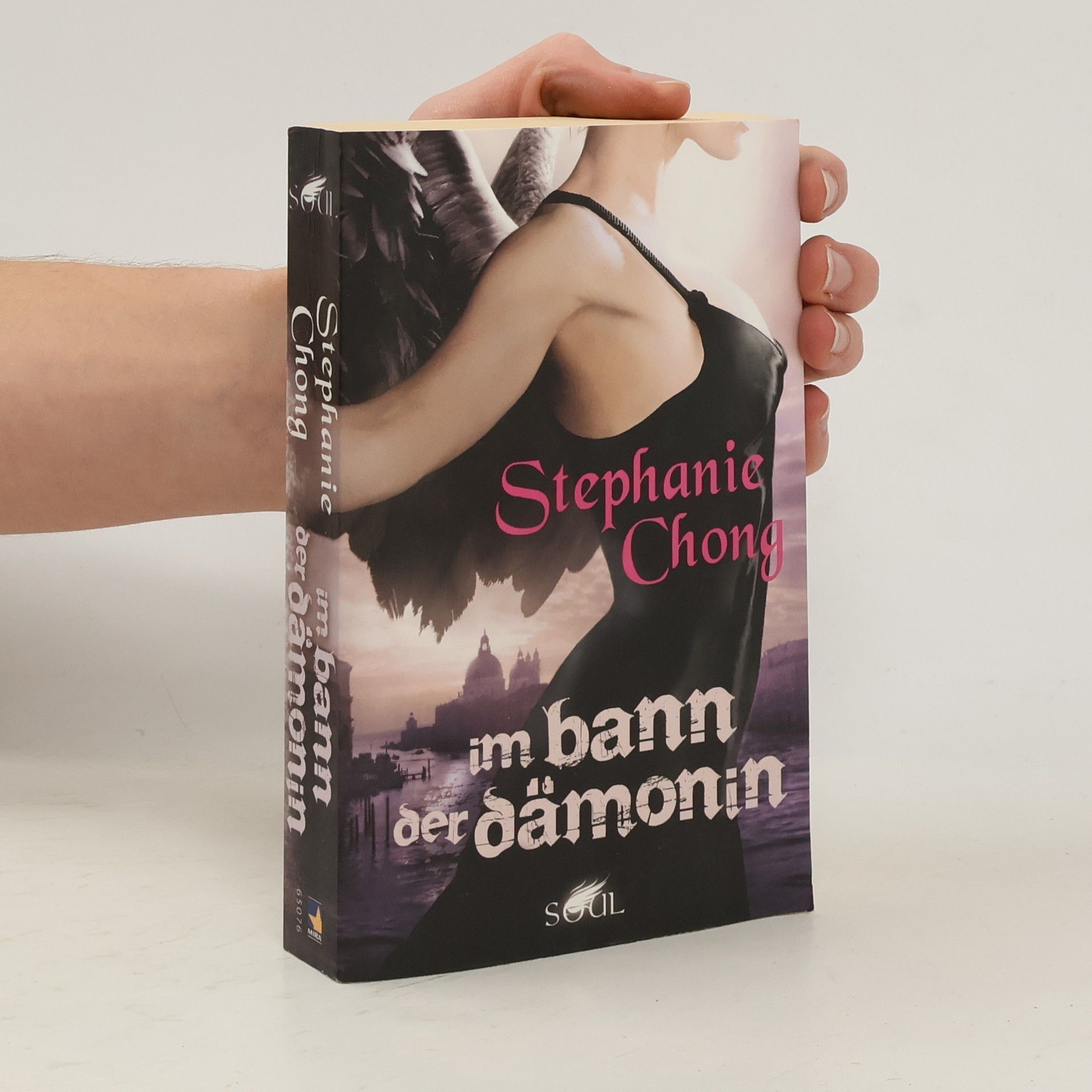 Im Bann der Dämonin