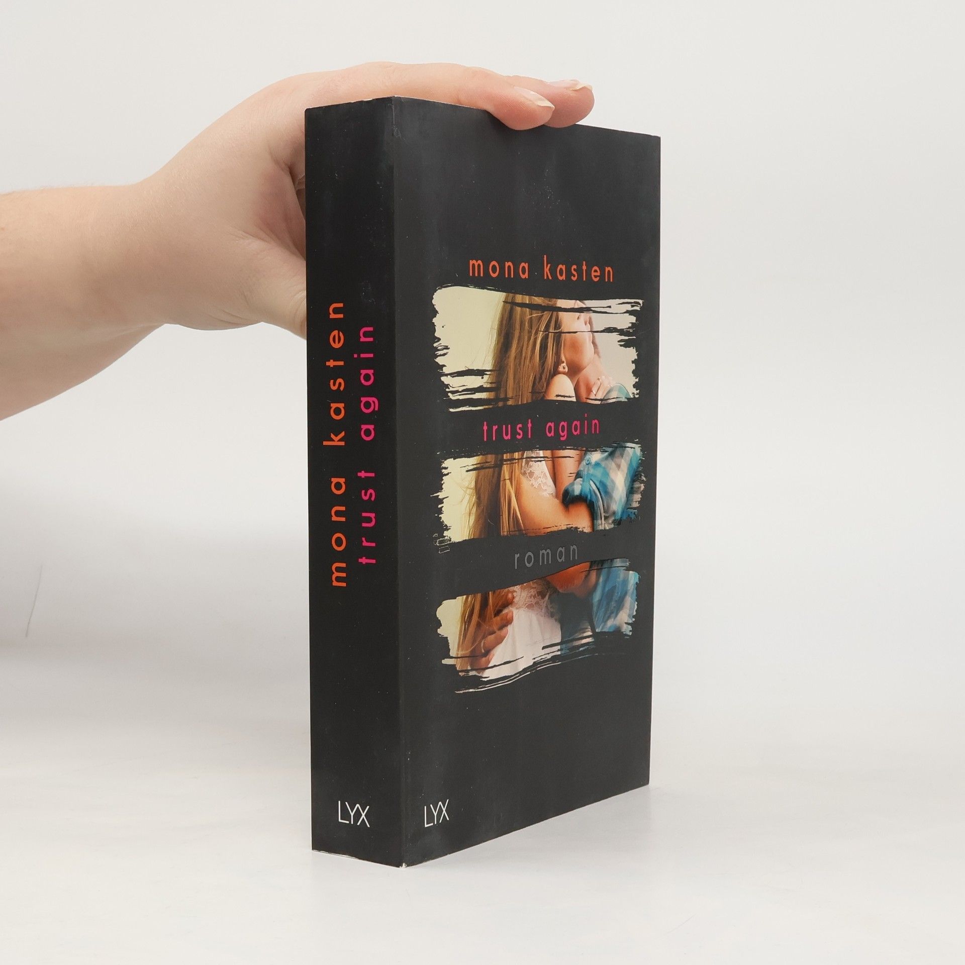 Mona Kasten Trust again