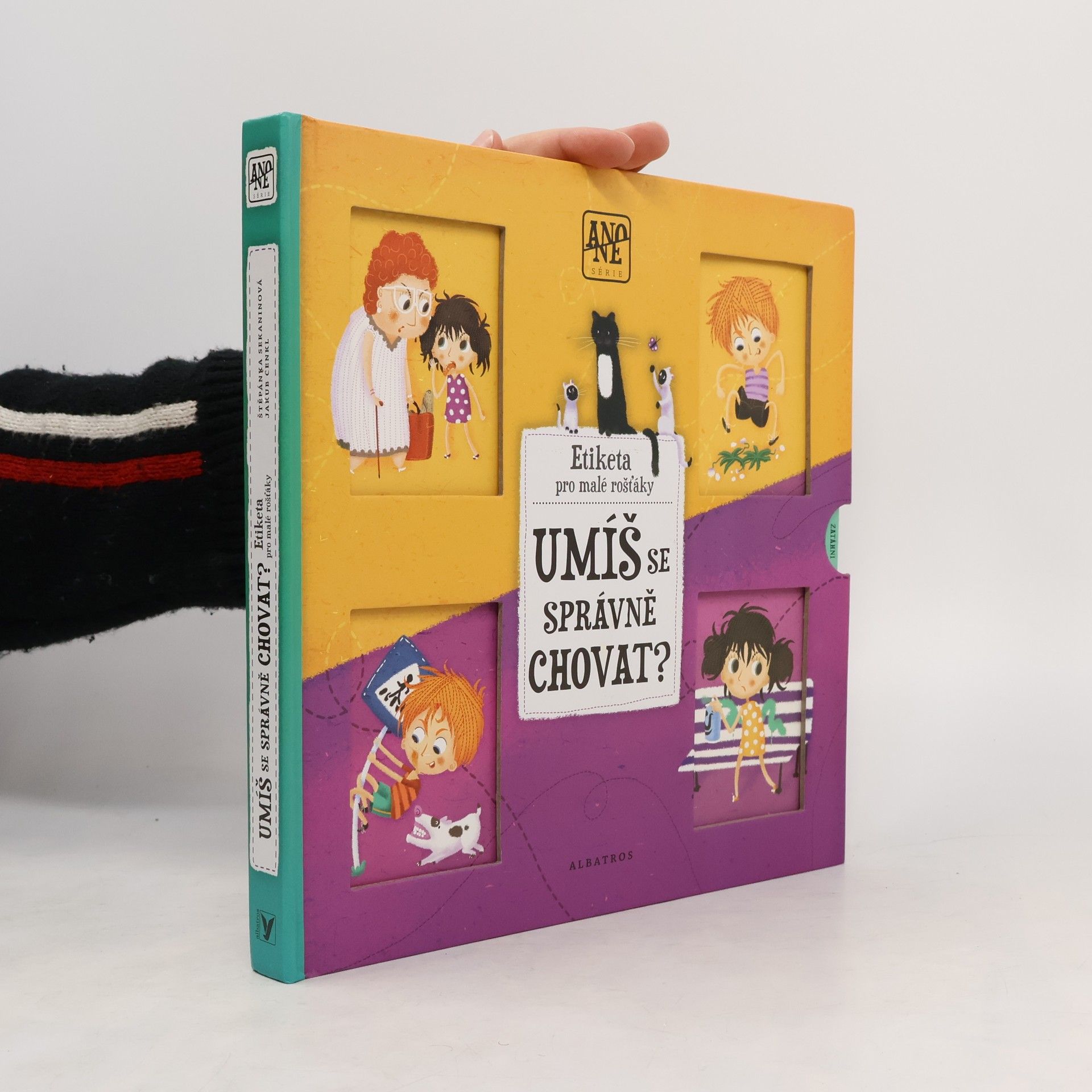 Štěpánka Sekaninová Umíš se správně chovat?