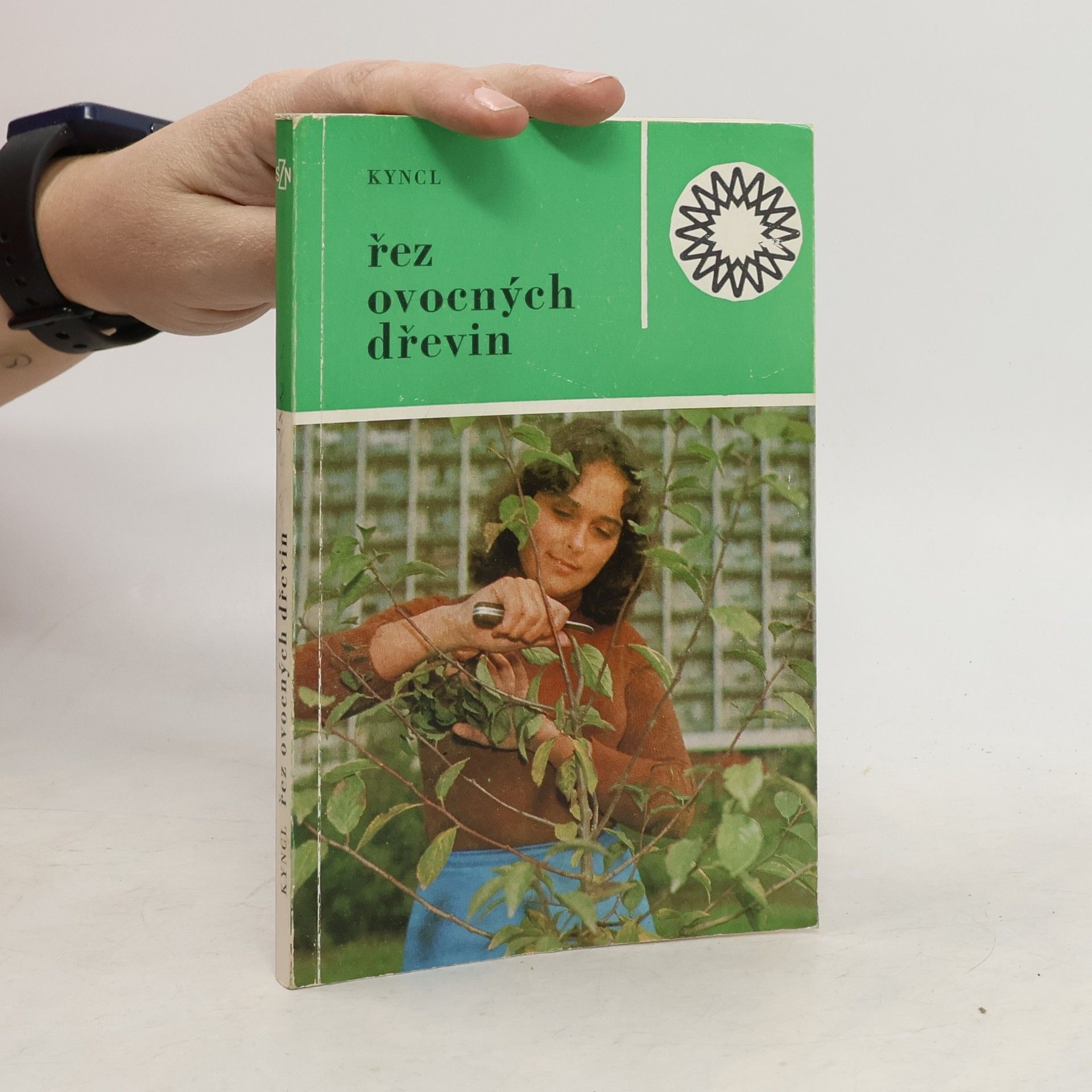 Řez ovocných dřevin