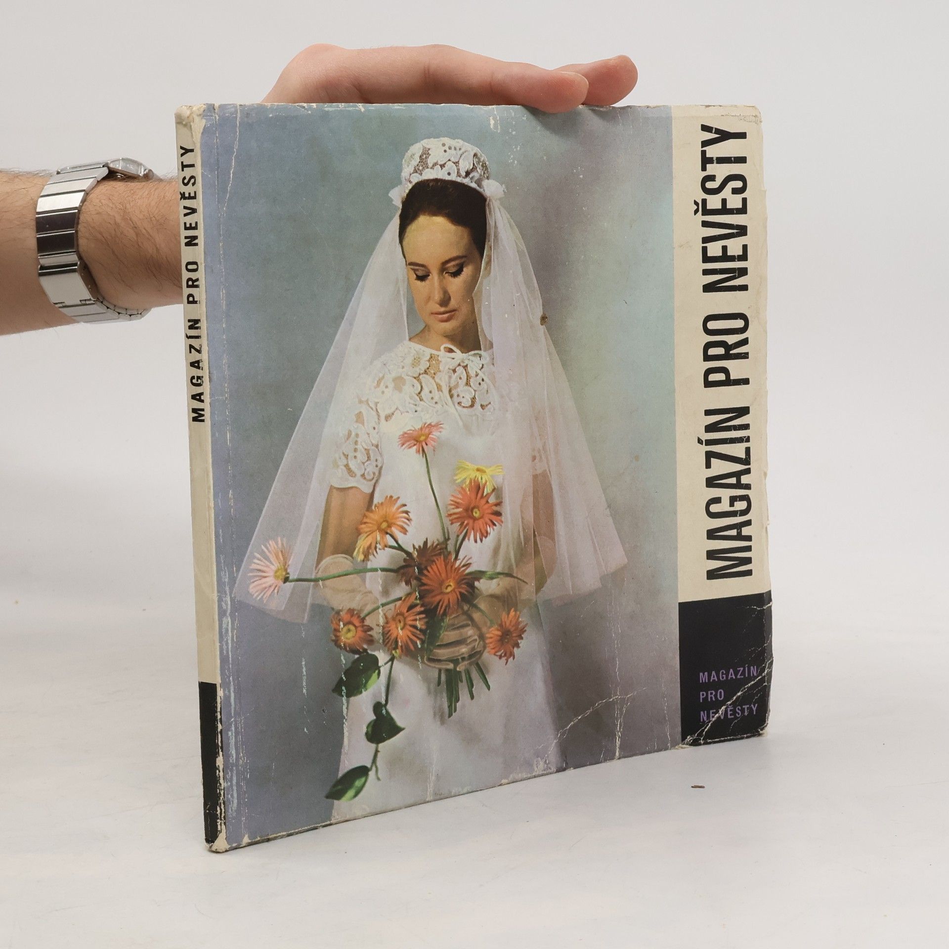 Collectif d'auteurs Magazín pro nevěsty