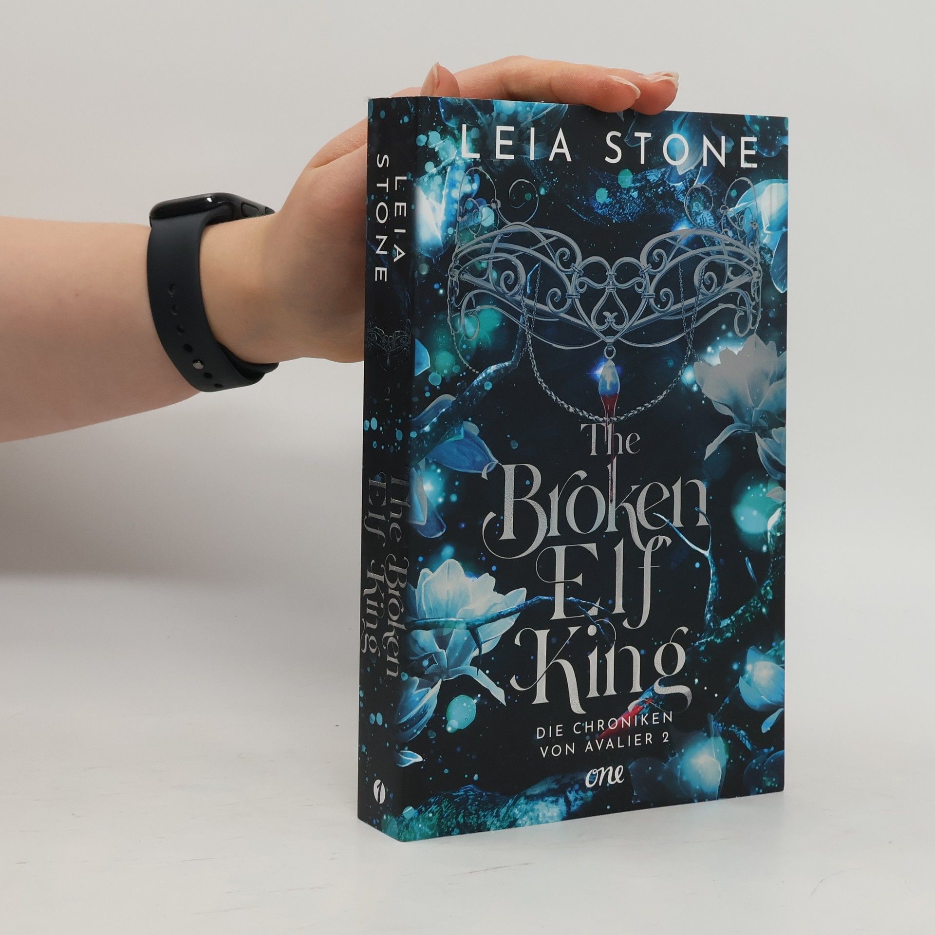 Leia Stone The Broken Elf King / Die Chroniken von Avalier Bd.2