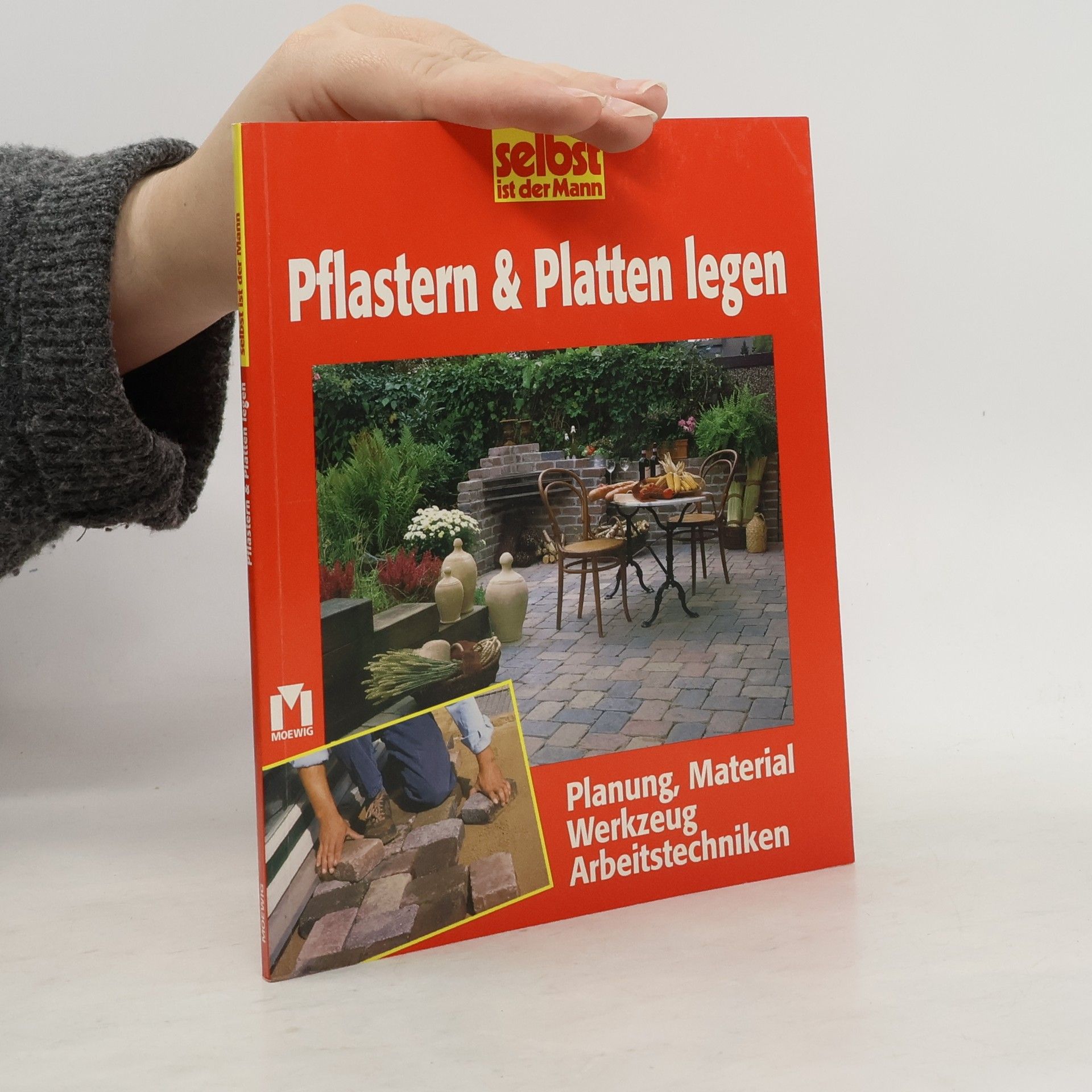 Edel Records Selbst ist der Mann: Pflastern und Platten legen