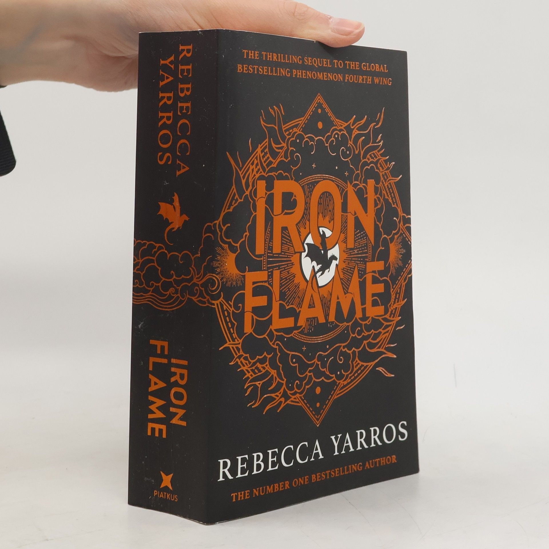 Rebecca Yarros Iron Flame