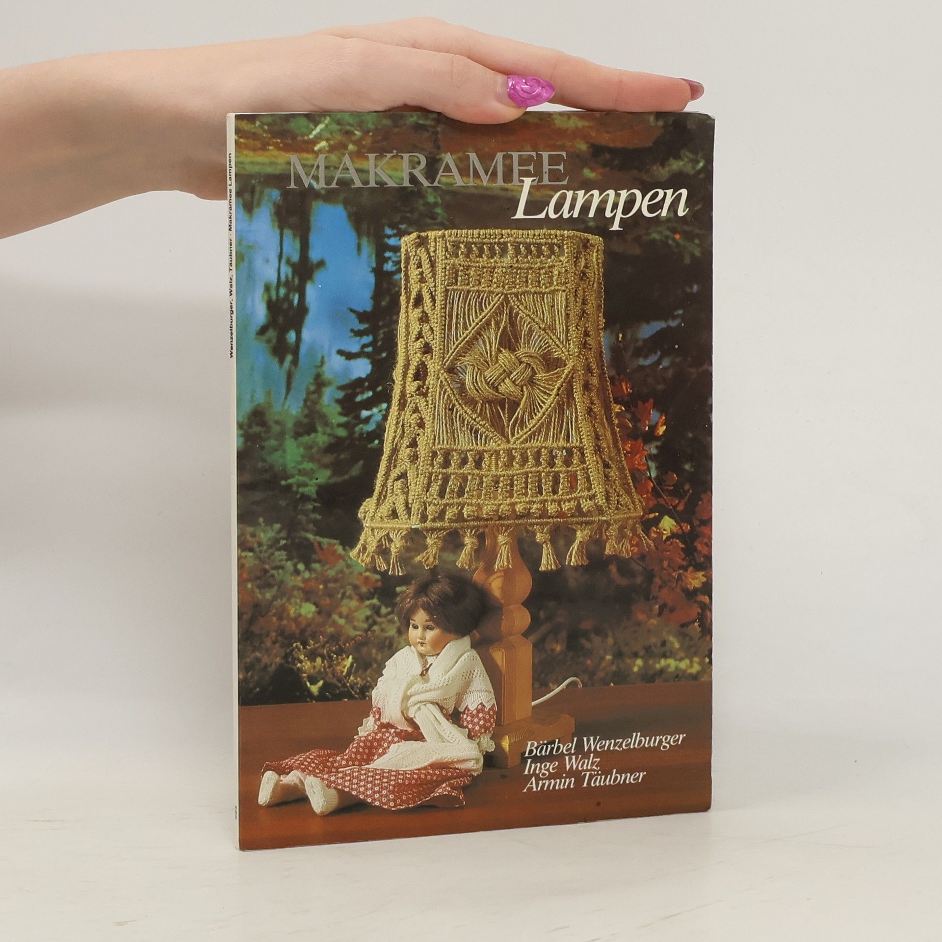 Bärbel Wenzelburger Makramee-Lampen