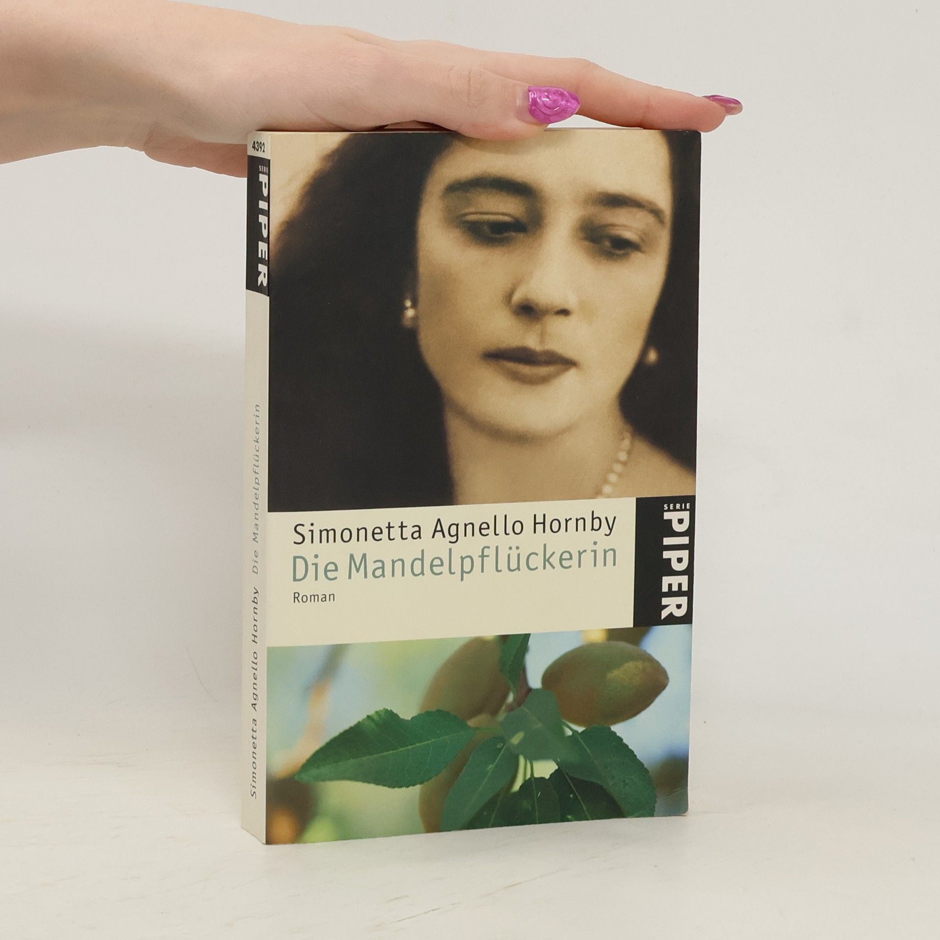 Die Mandelpflückerin