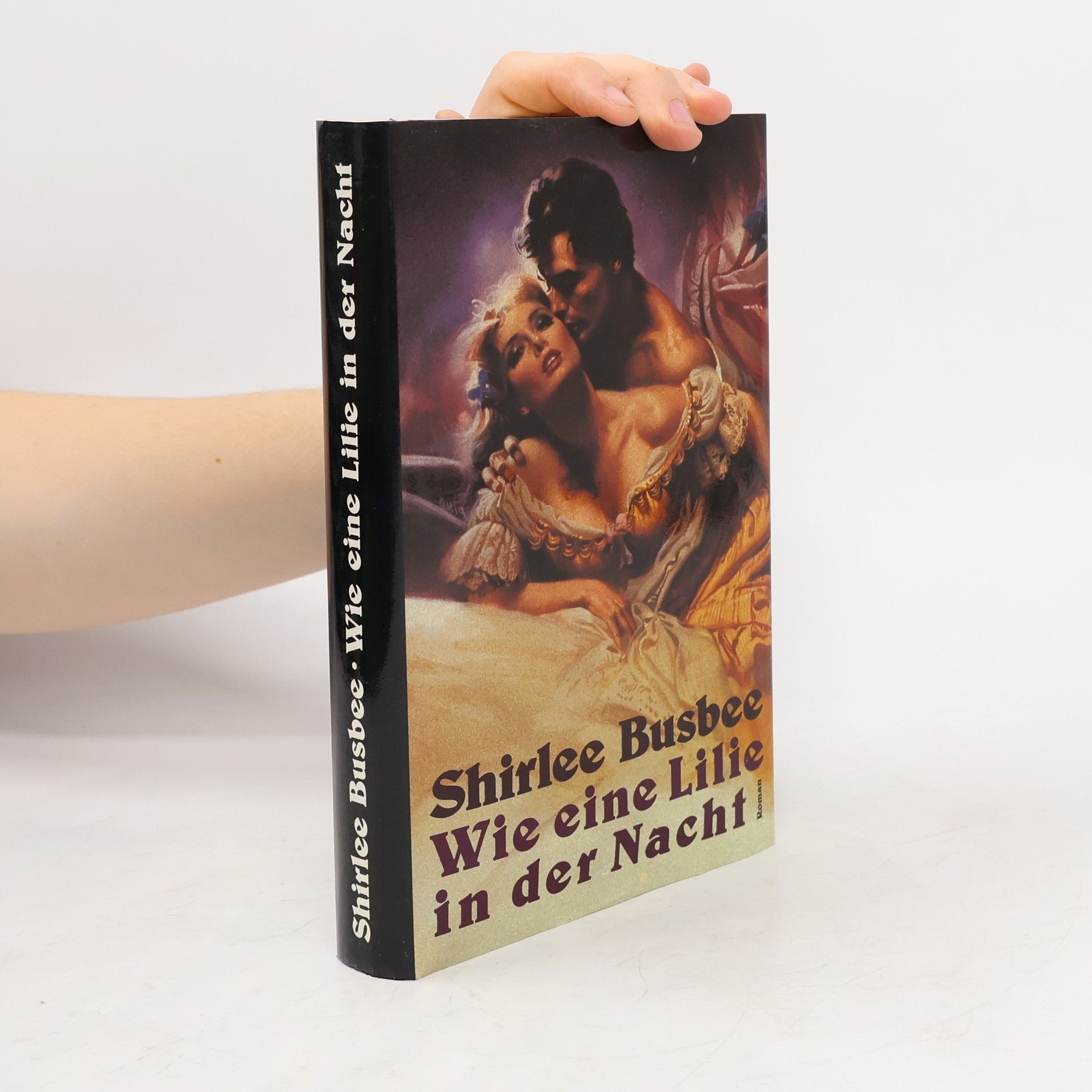 Wie eine Lilie in der Nacht