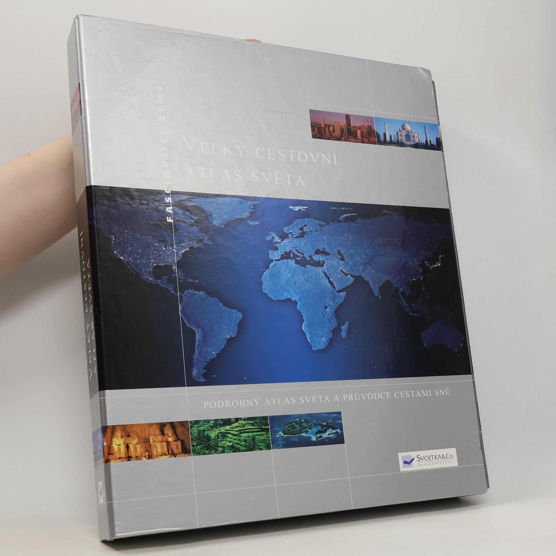 Kolektiv autorů Velký cestovní atlas světa