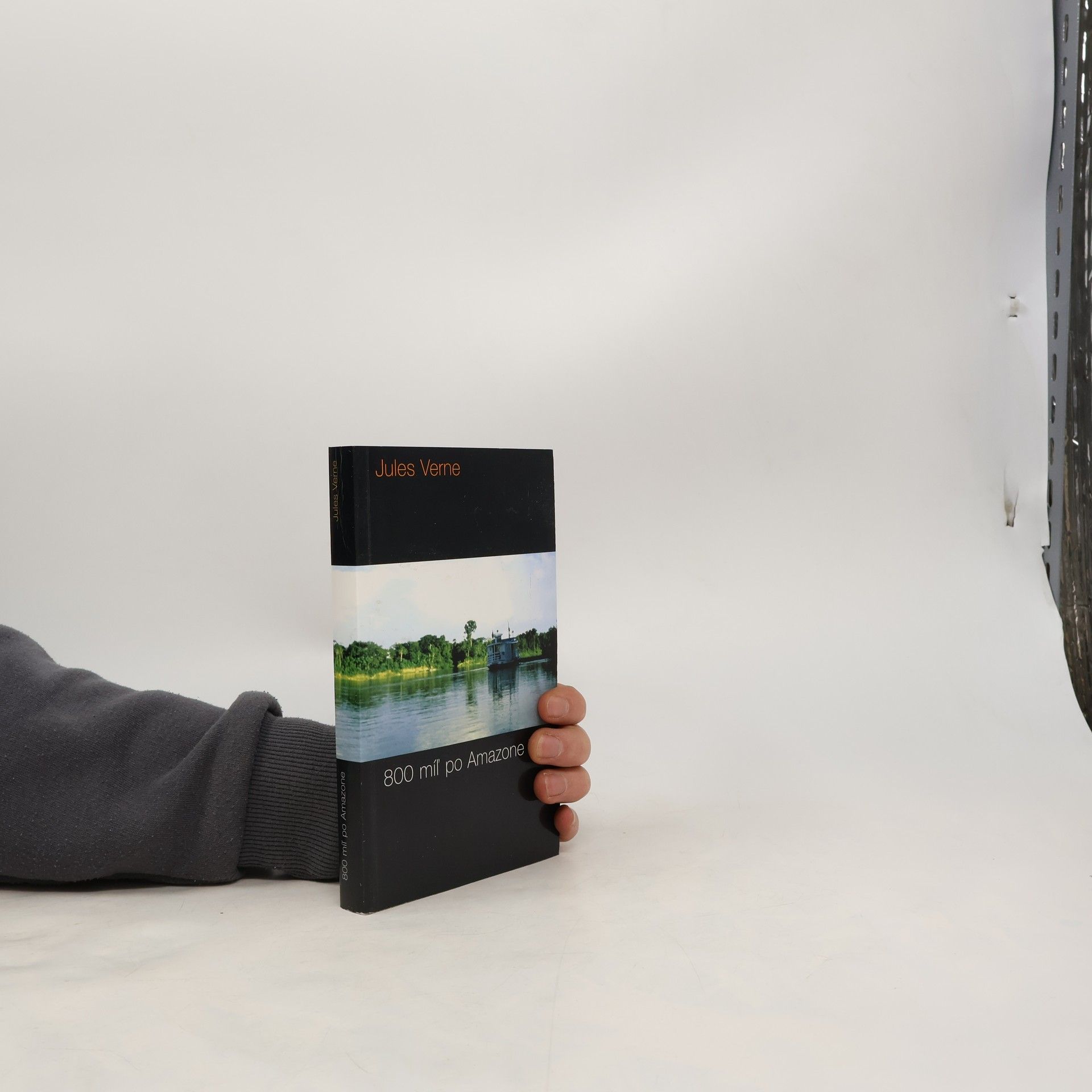 Jules Verne 800 míl' po Amazone