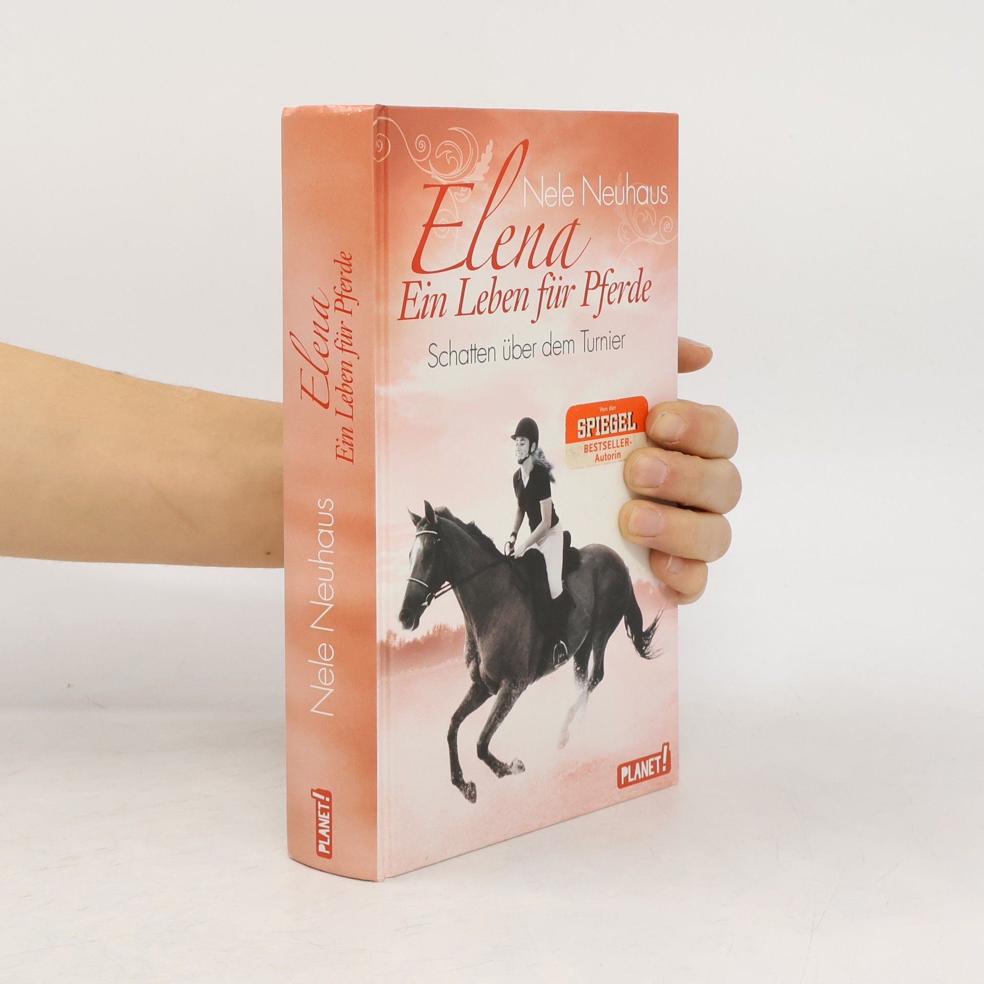 Nele Neuhaus Elena. Ein Leben für Pferde. Schatten über dem Turnier