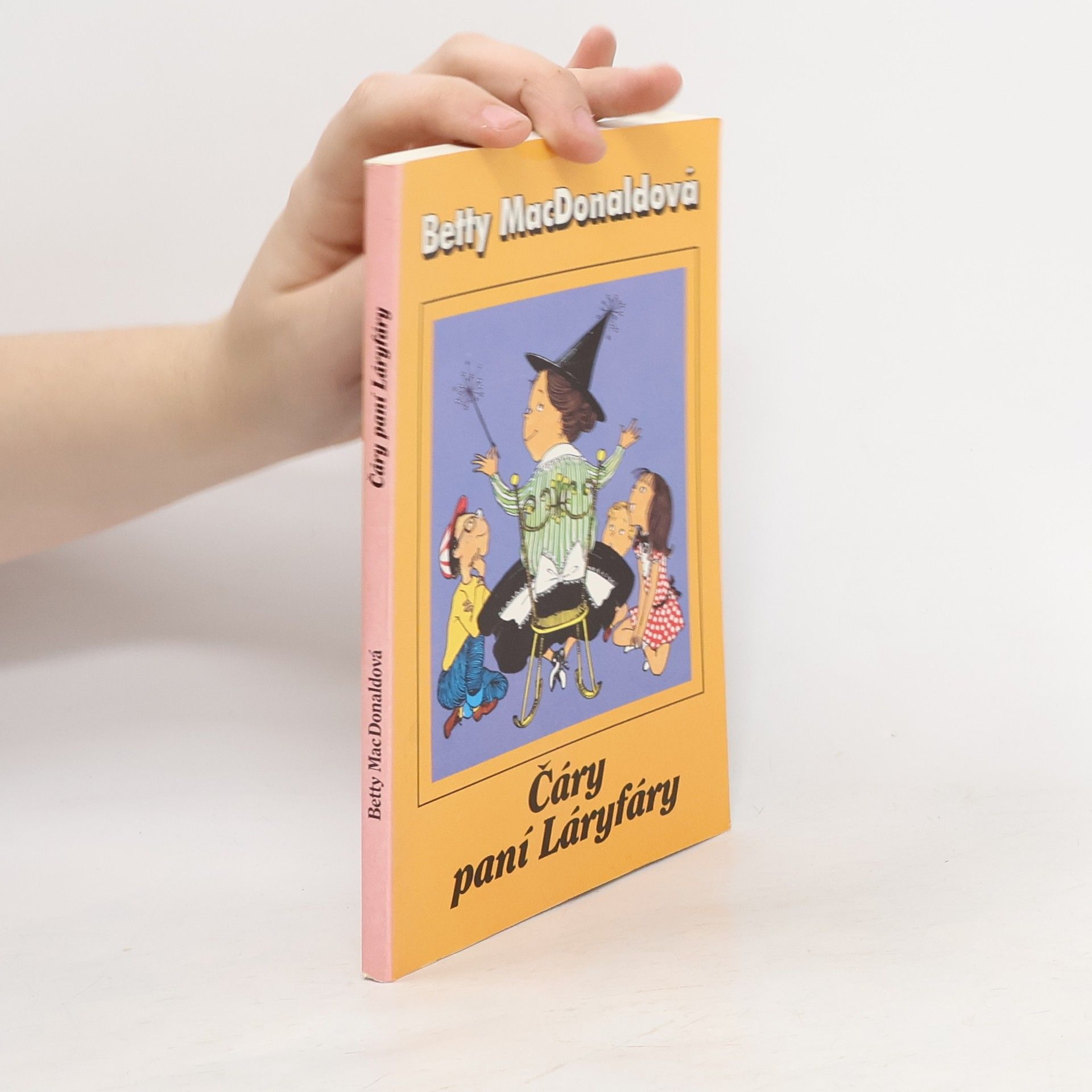 Čáry paní Láryfáry