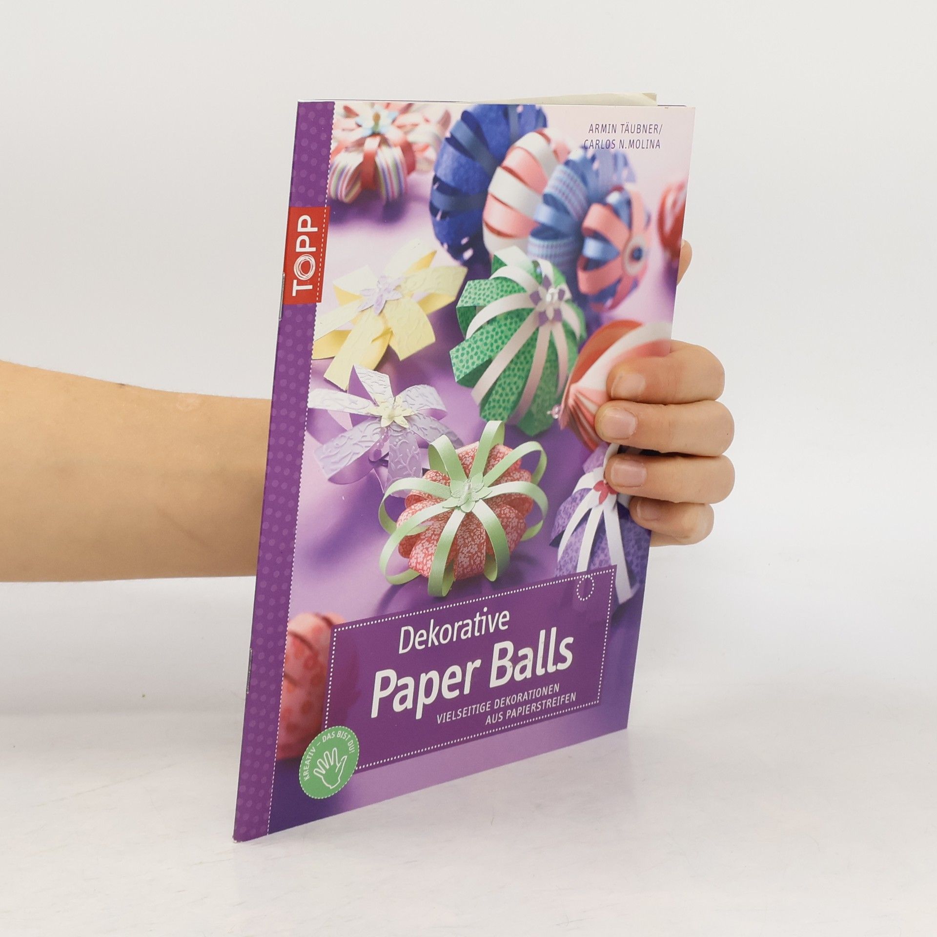 Armin Täubner Dekorative Paper Balls