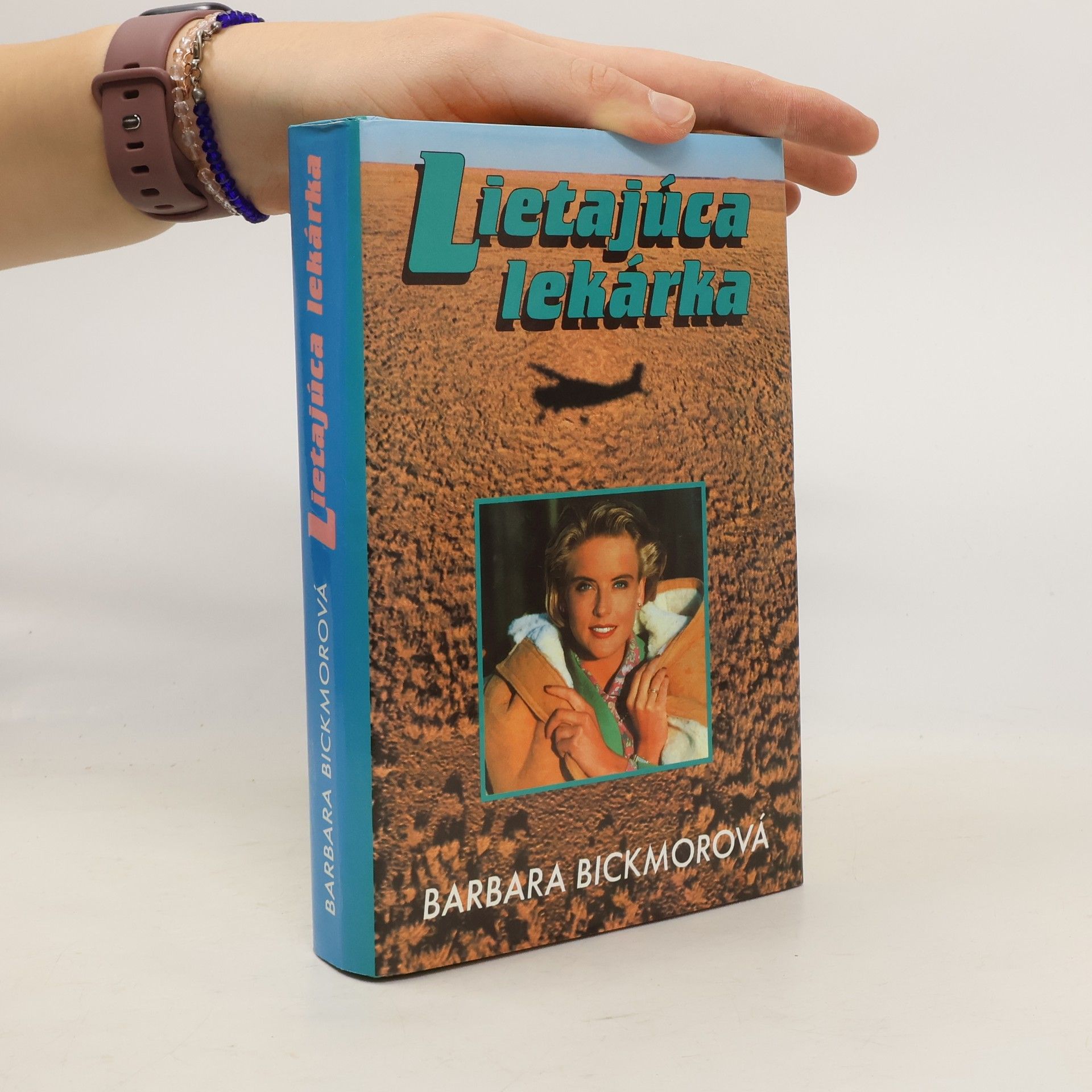 Barbara Bickmore Lietajúca lekárka