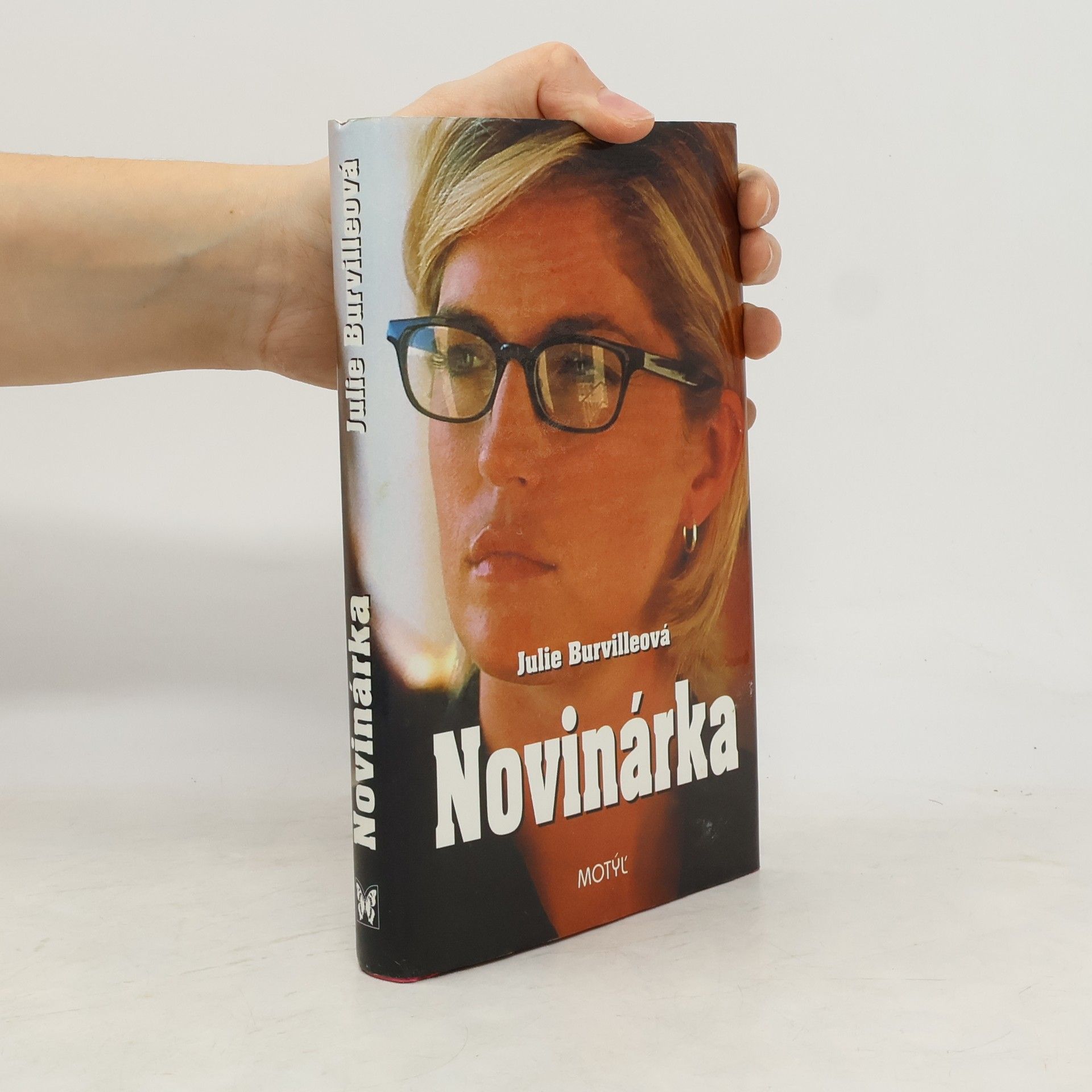 Julie Burvilleová Novinárka