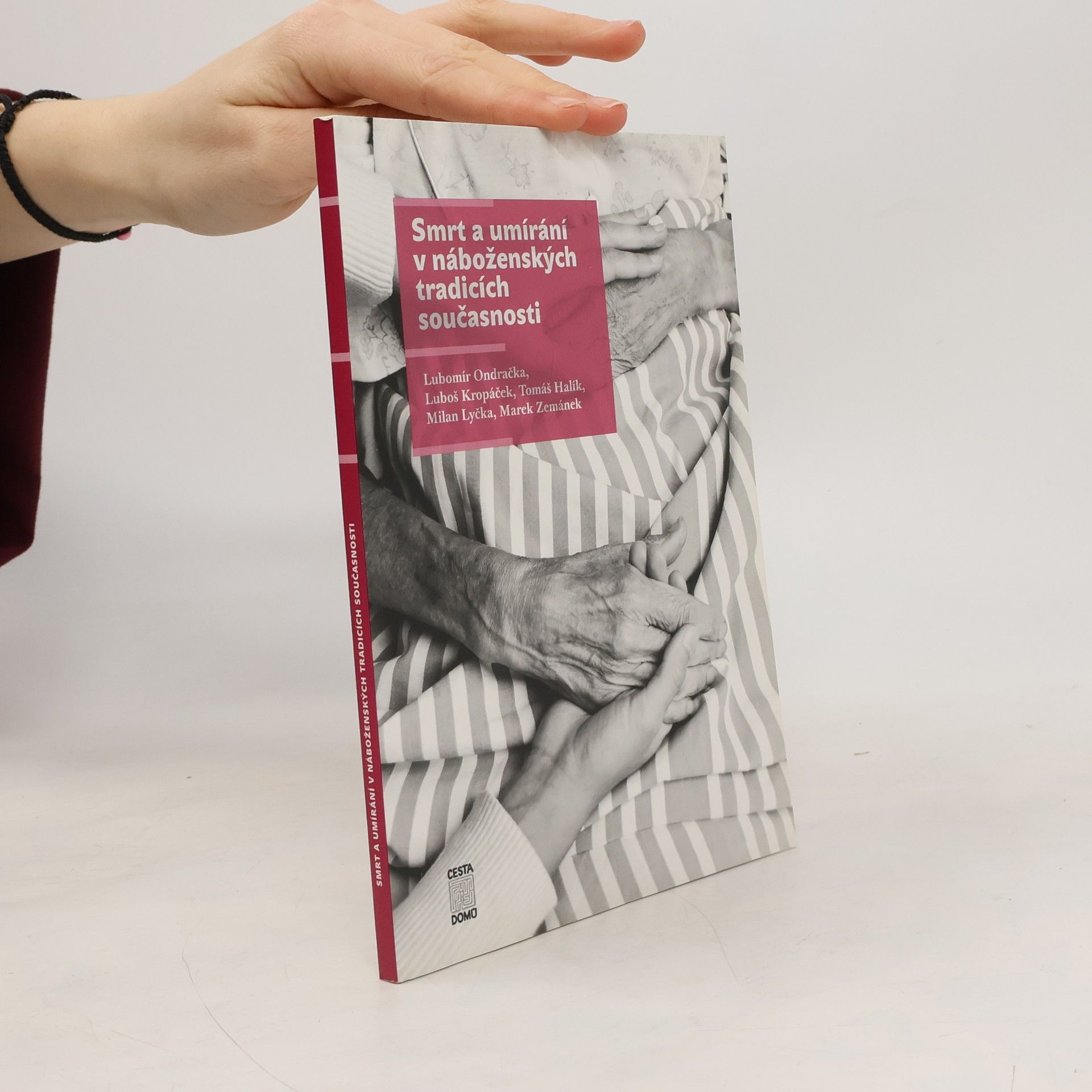 Smrt a umírání v náboženských tradicích současnosti