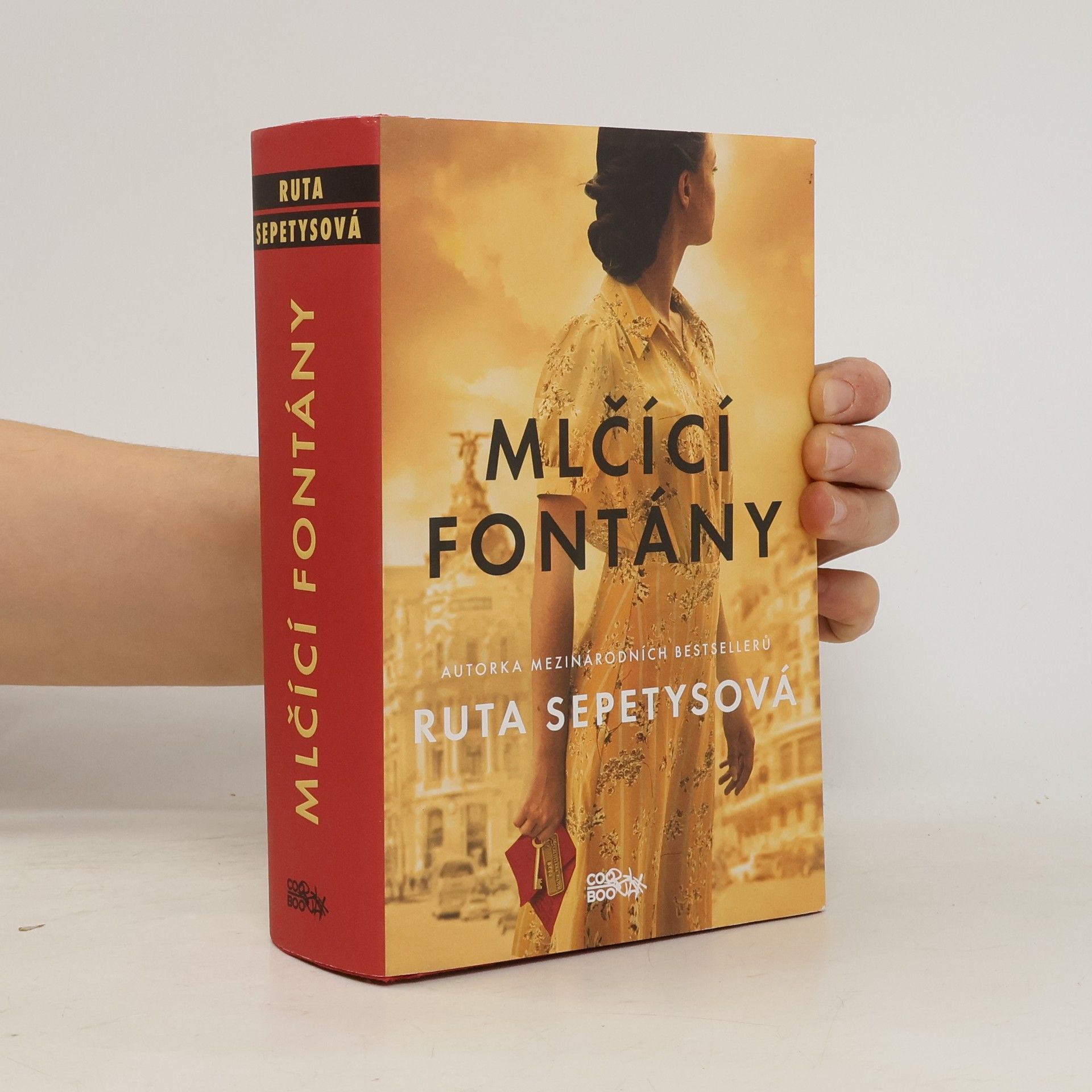 Ruta Sepetys Mlčící fontány