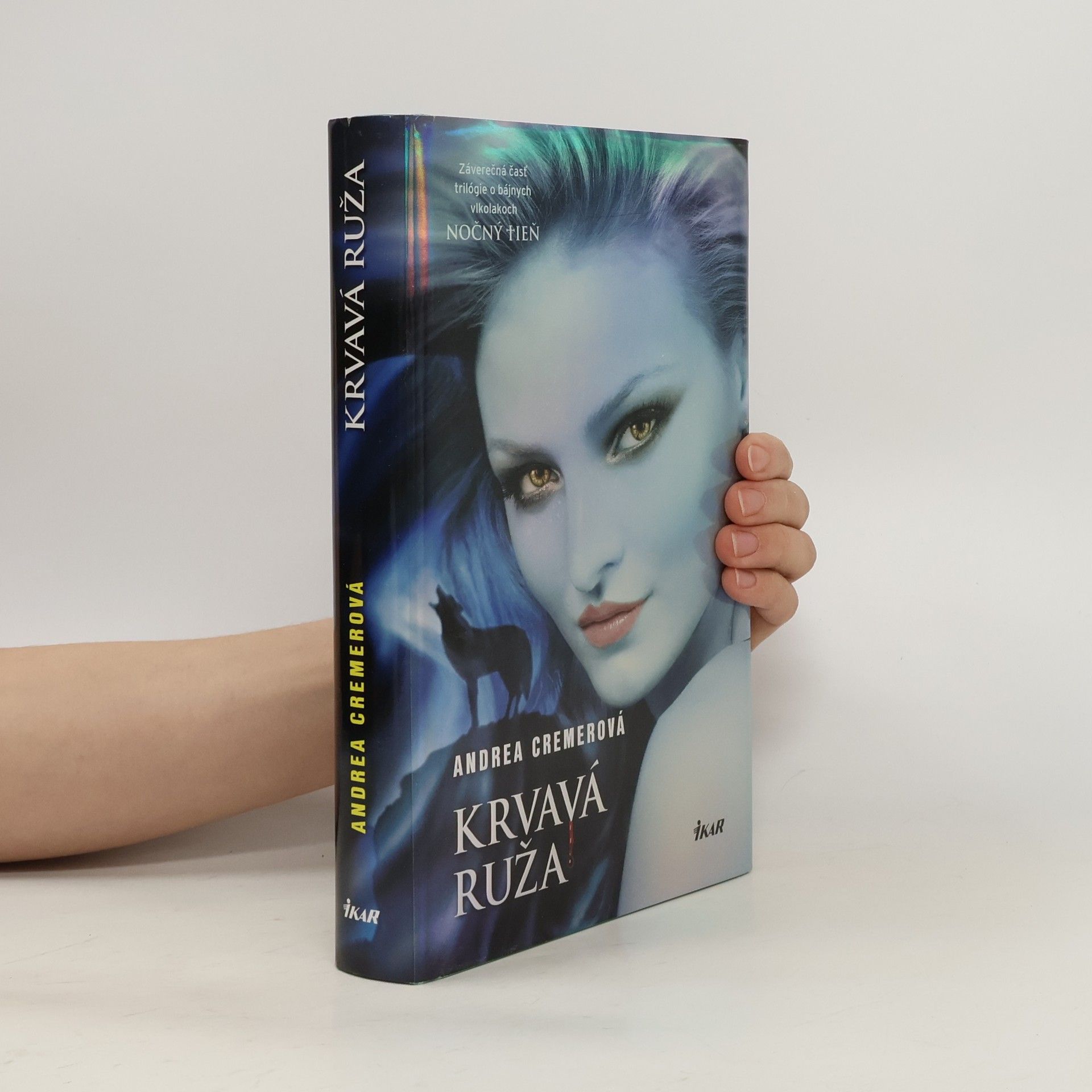 Andrea R. Cremer Krvavá ruža