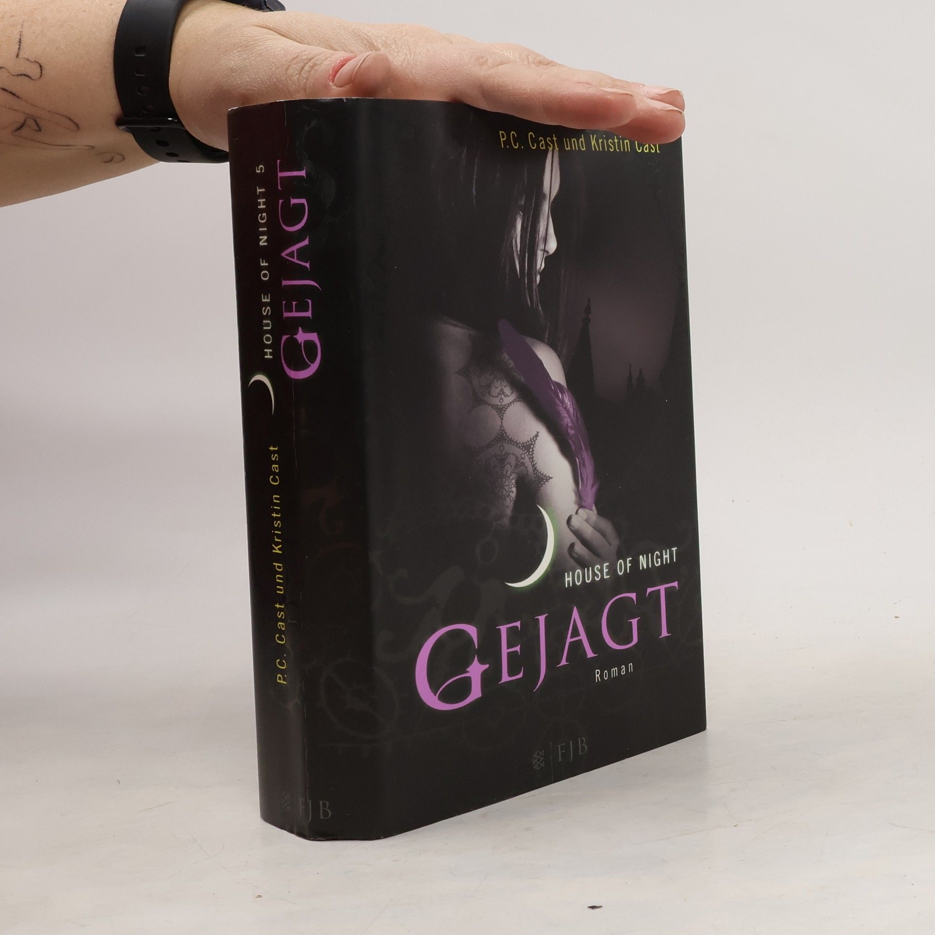 Phyllis Christine Cast House of Night 4. Gejagt
