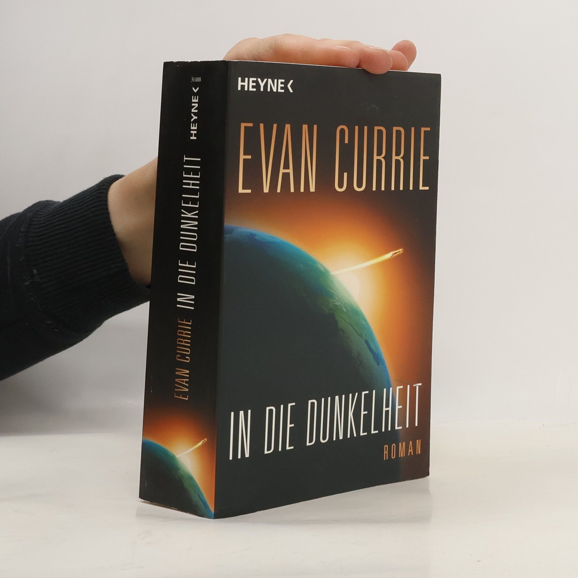 Evan Currie In die Dunkelheit