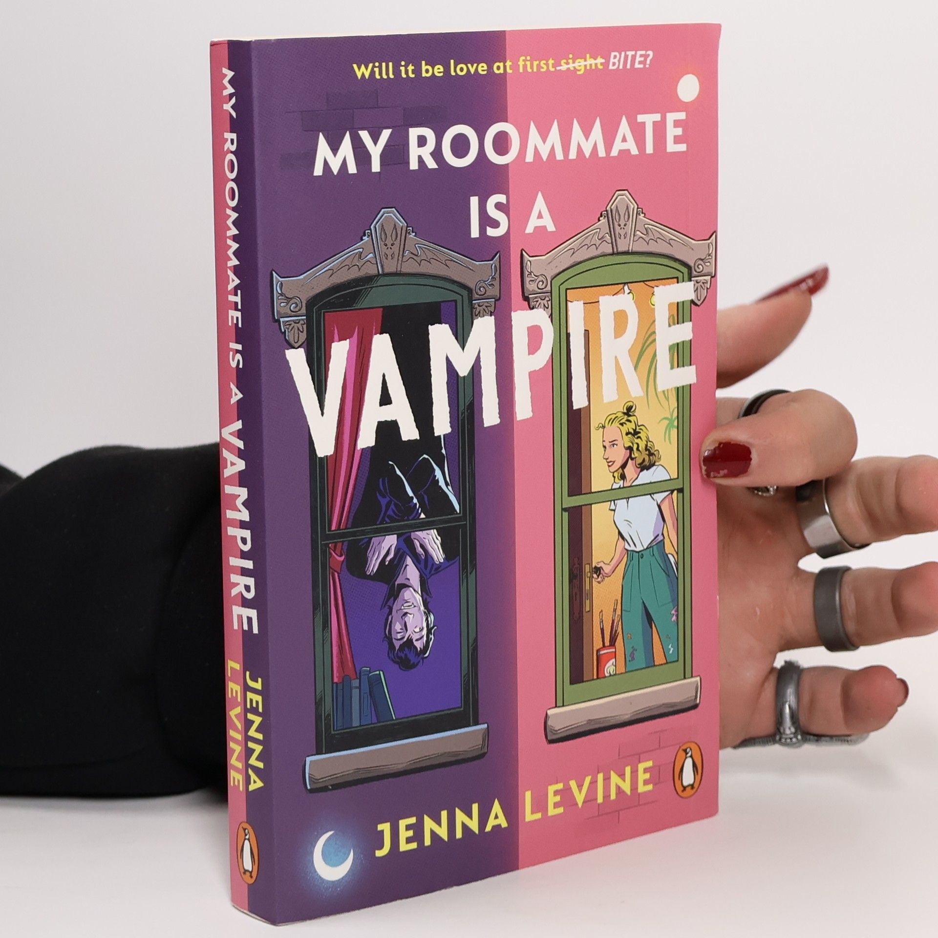 Jenna Levine My roommate is a vampire