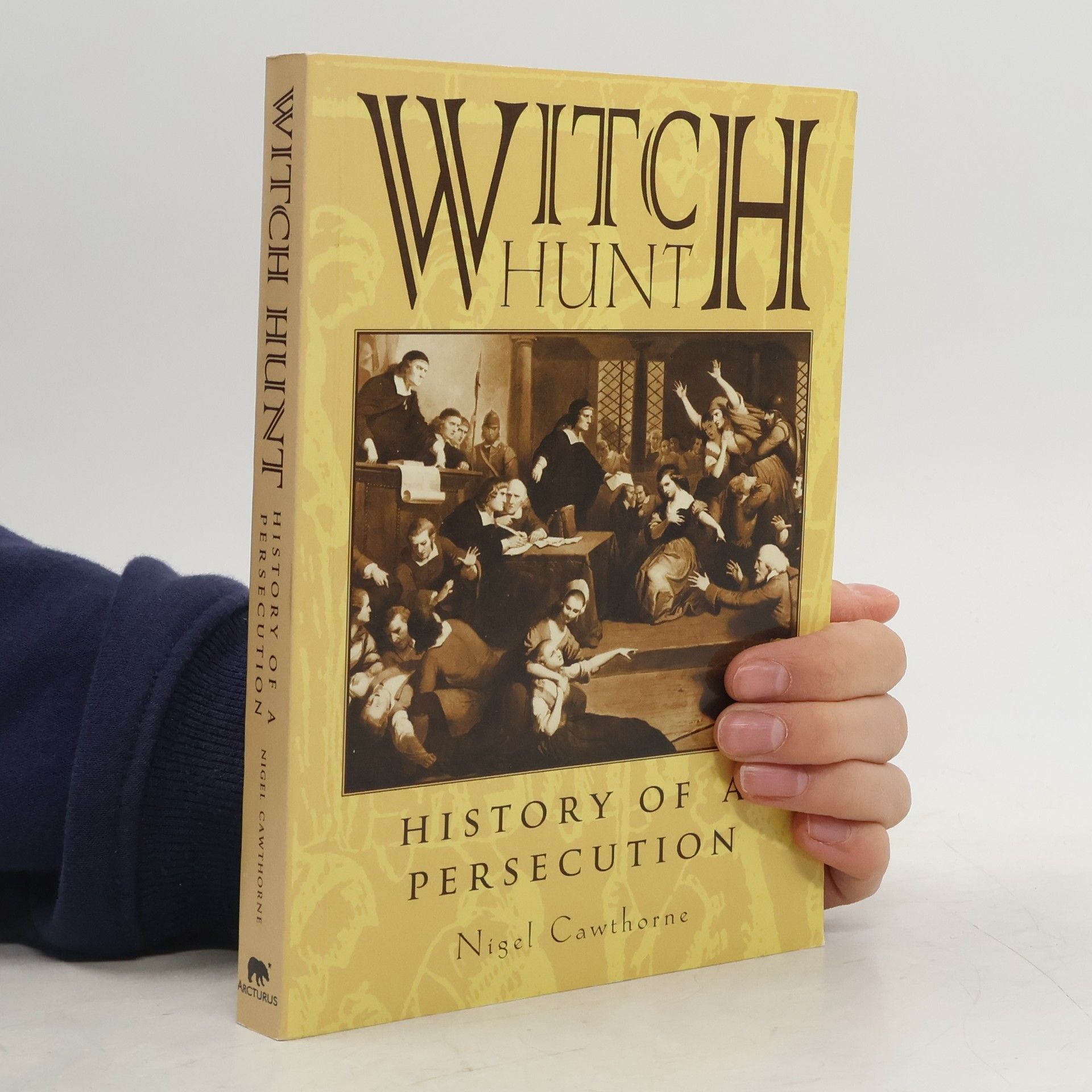 Nigel Cawthorne Witches