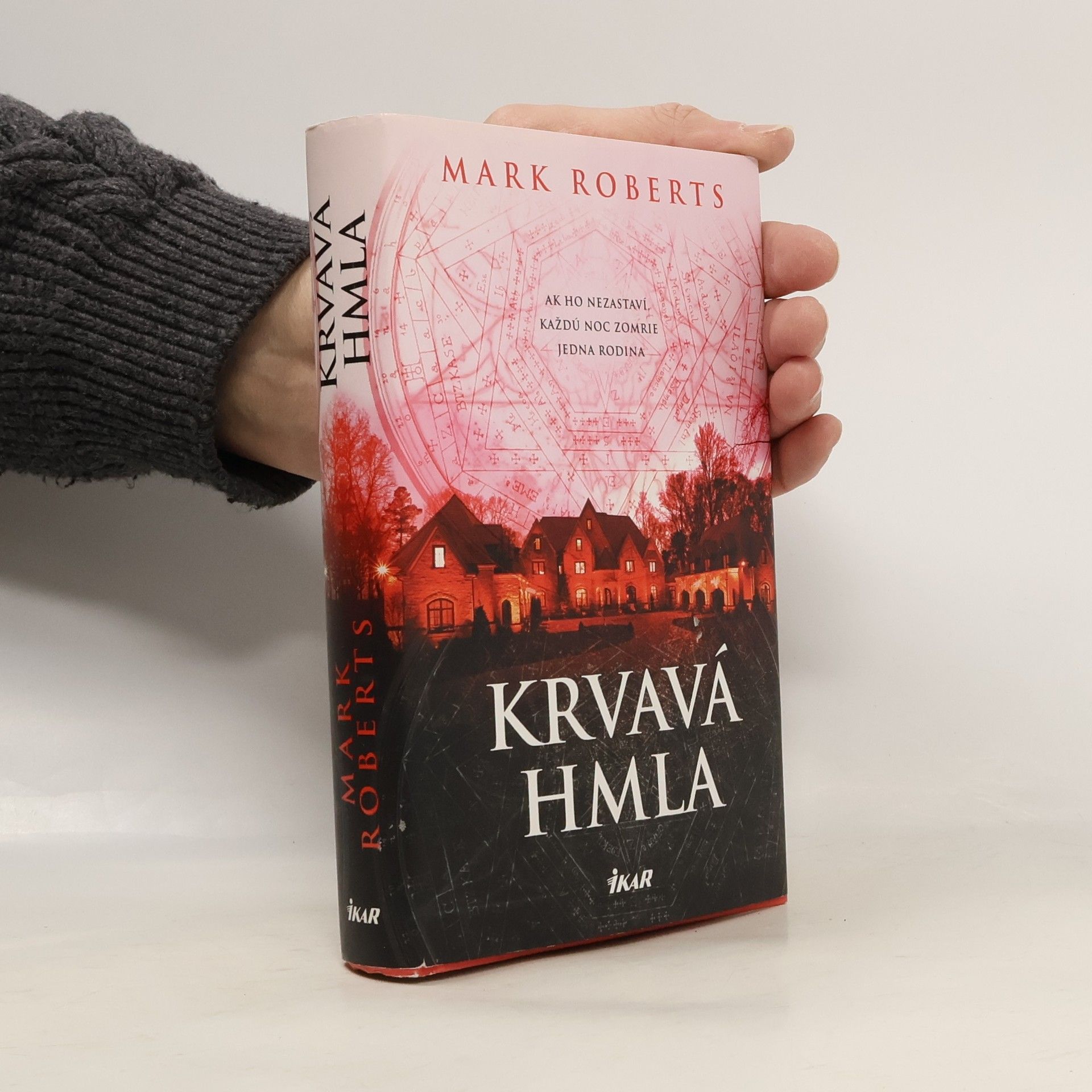 Mark Roberts Krvavá hmla