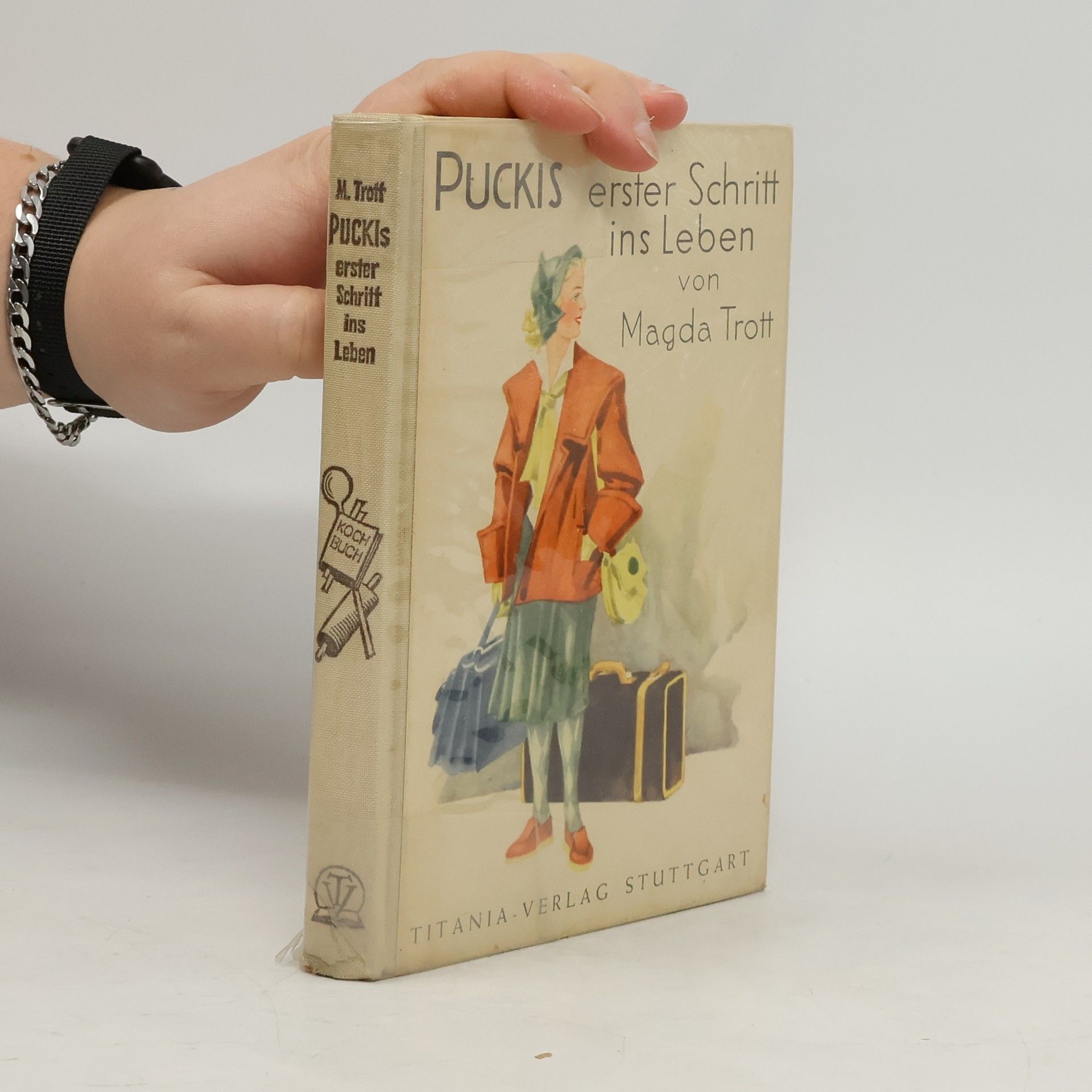 Puckis erster Schritt ins Leben