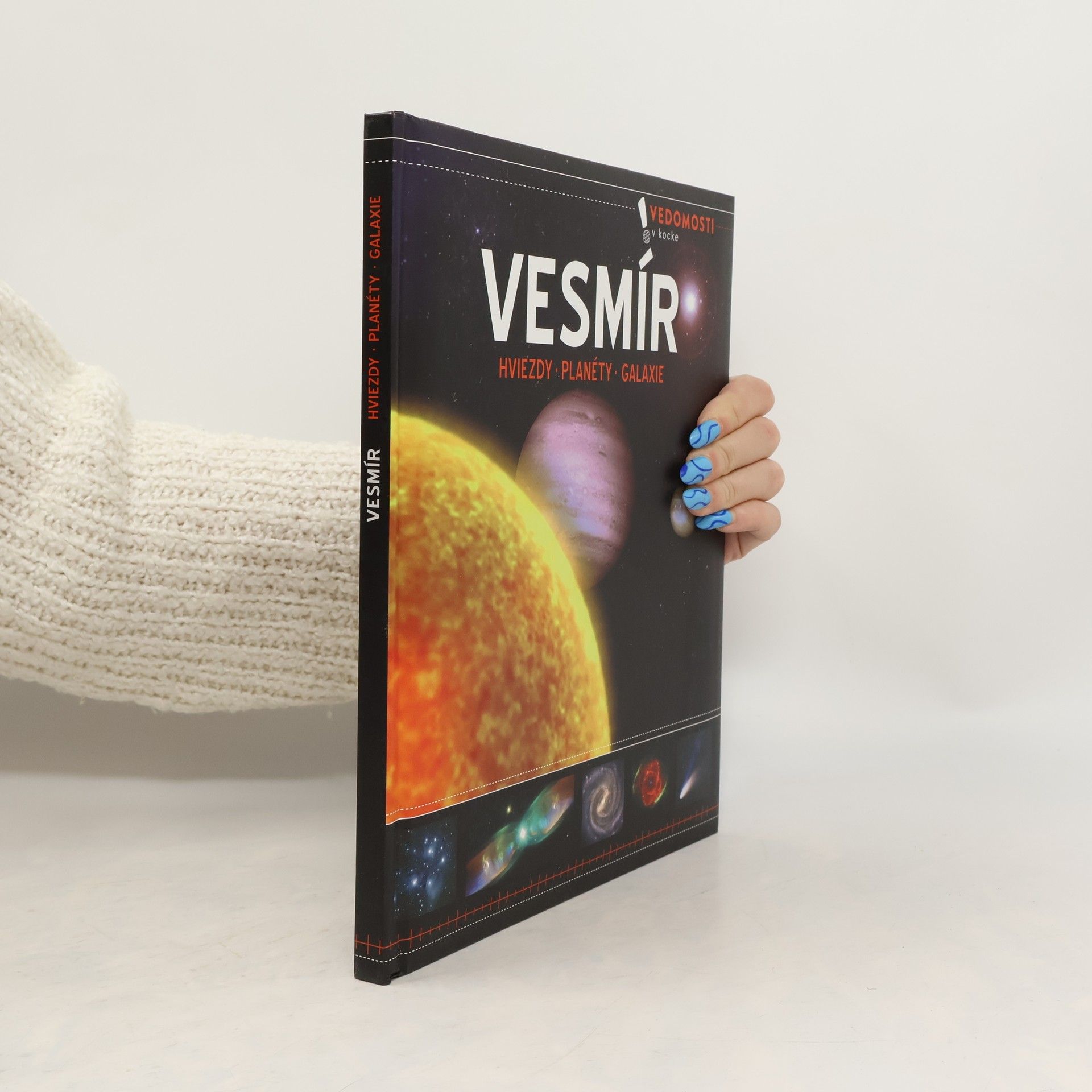 Autorenkollektiv Vesmír