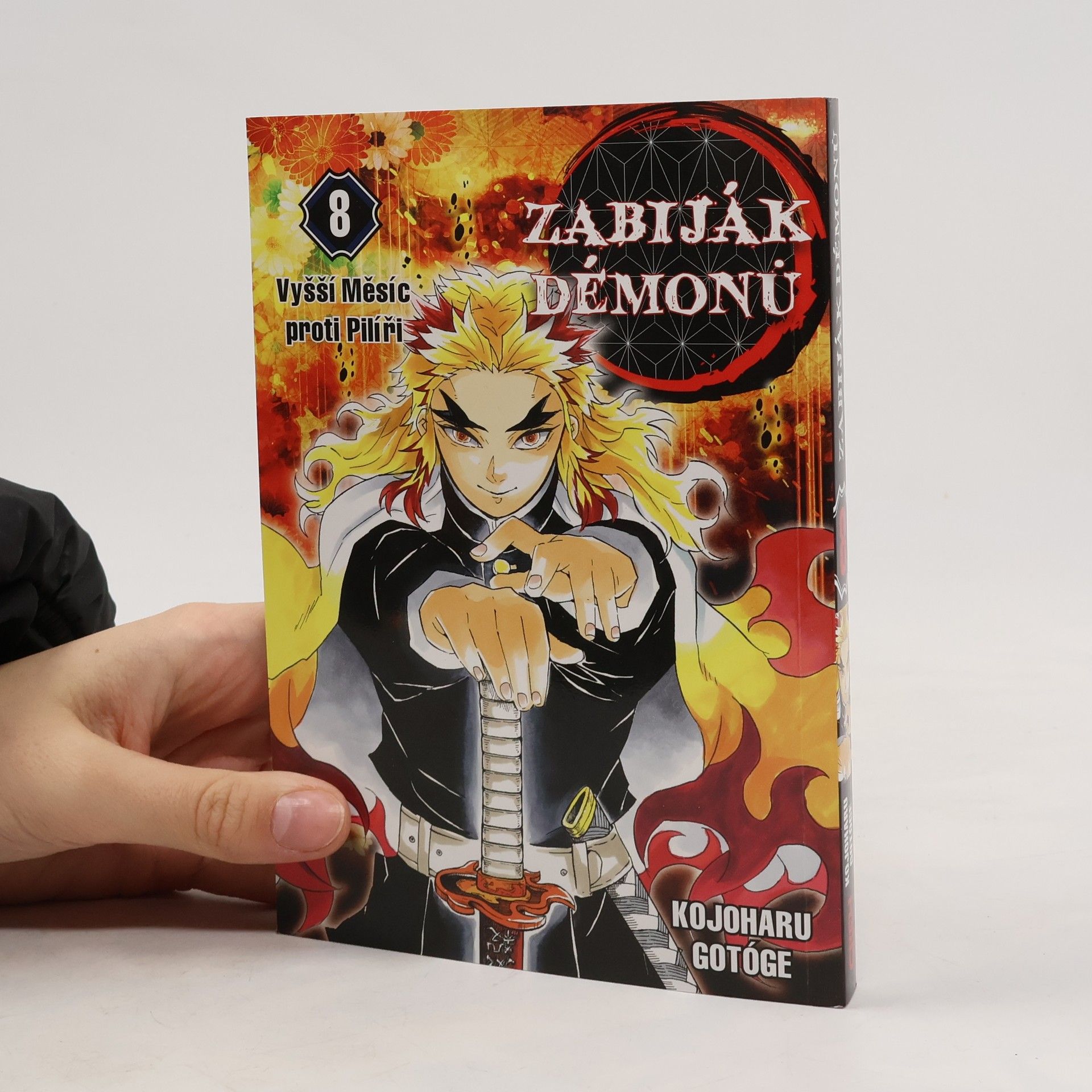 Koyoharu Gotōge Zabiják démonů. 8, Vyšší Měsíc proti Pilíři